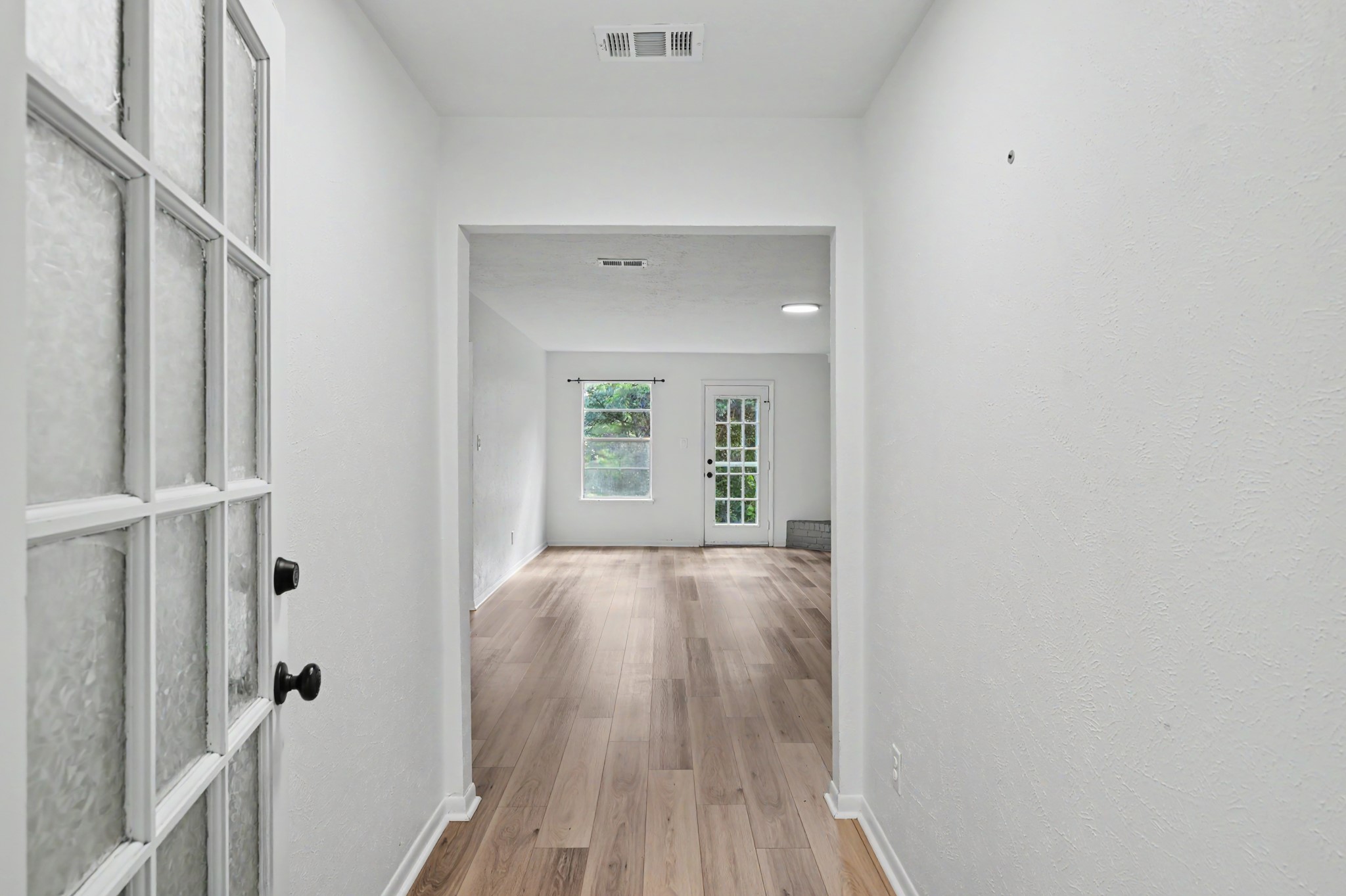 1409 S 3rd Street Property Photo 3