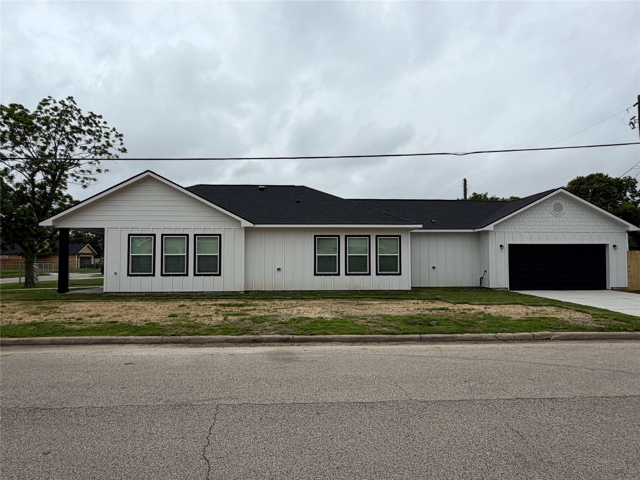 1300 Edison Avenue Property Photo 2