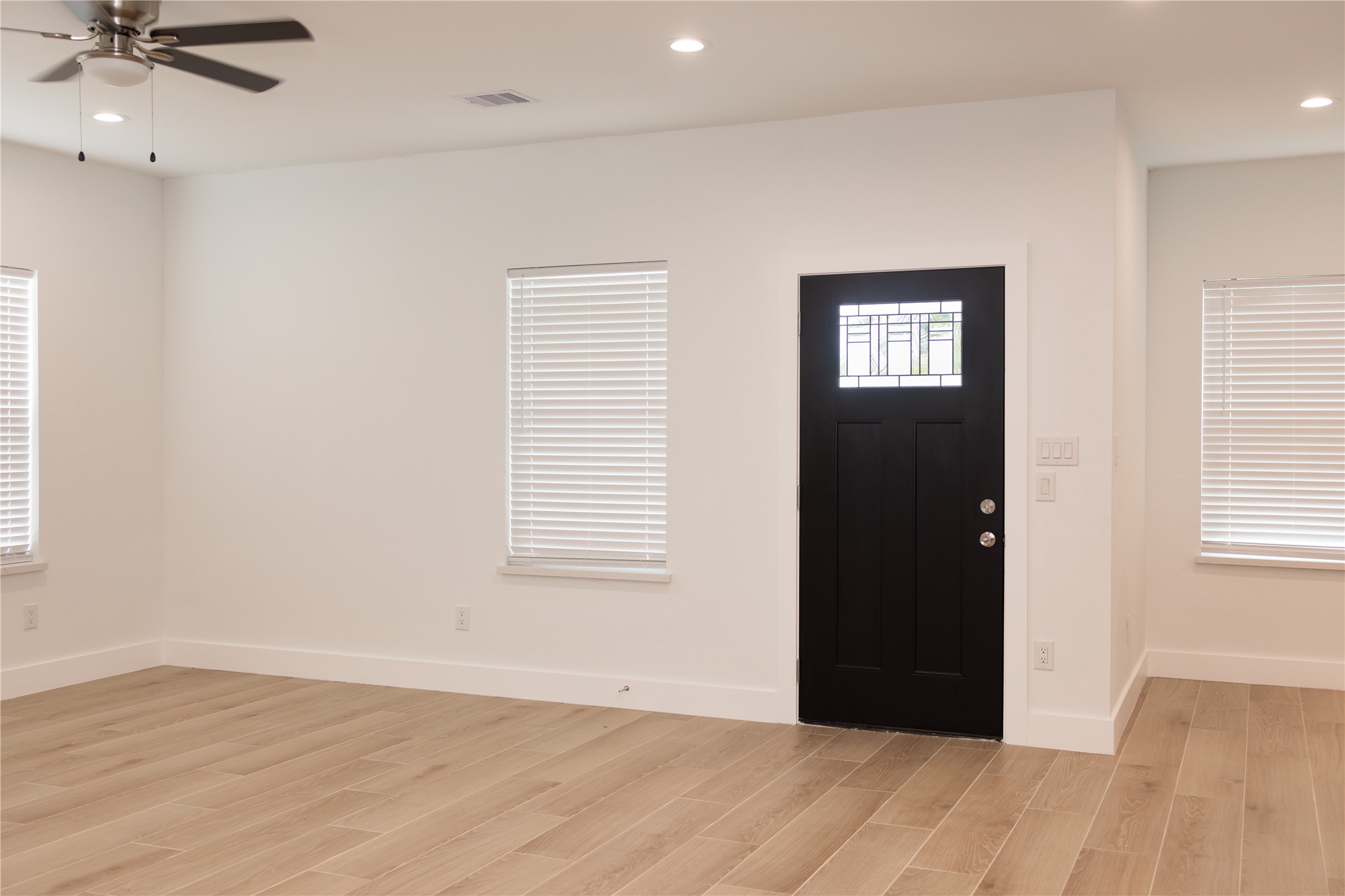 1300 Edison Avenue Property Photo 6