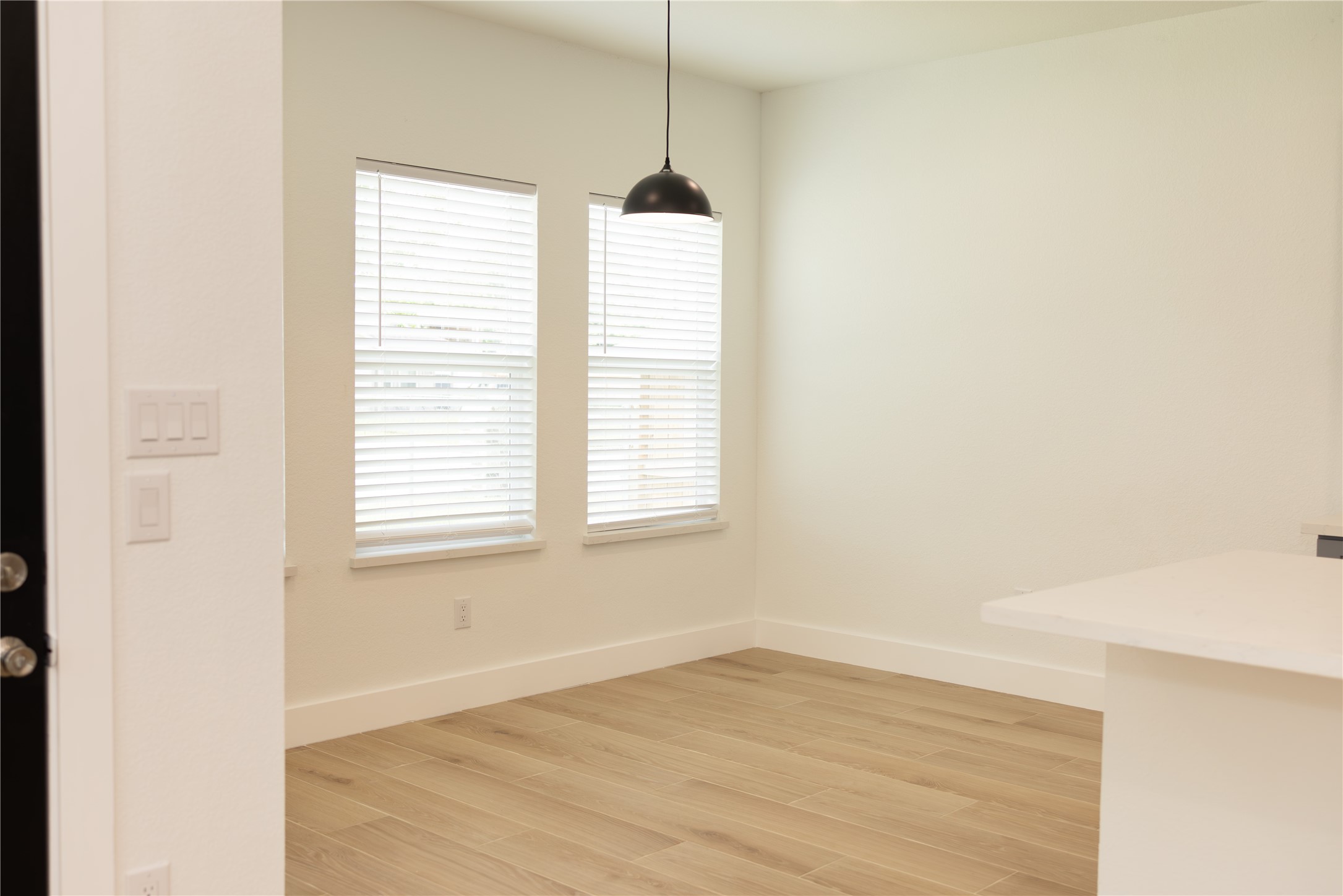 1300 Edison Avenue Property Photo 9