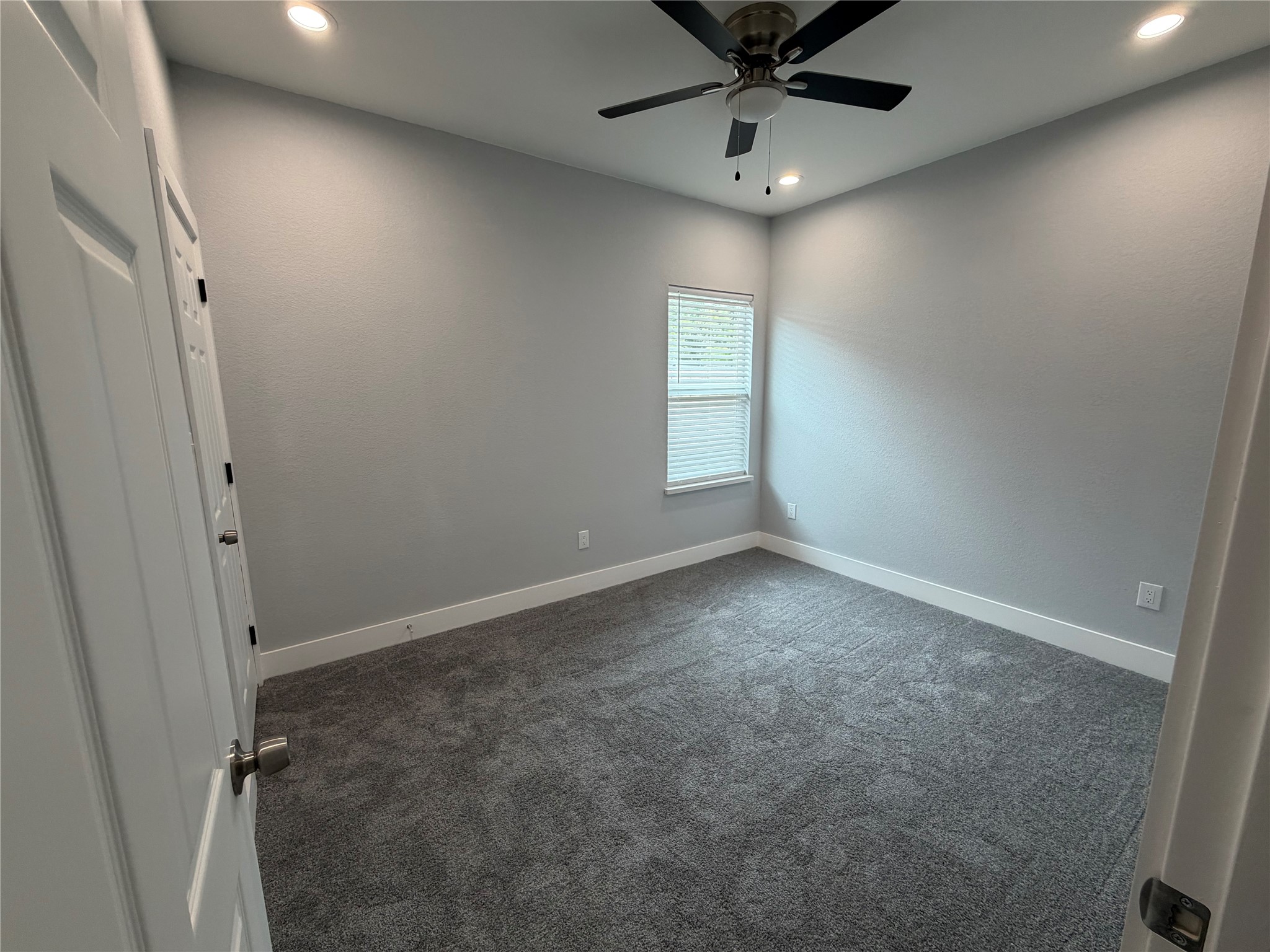 1300 Edison Avenue Property Photo 25
