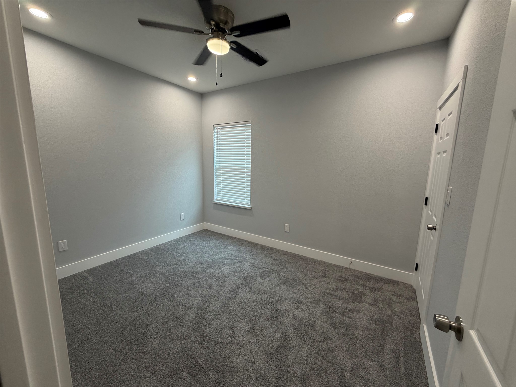 1300 Edison Avenue Property Photo 27