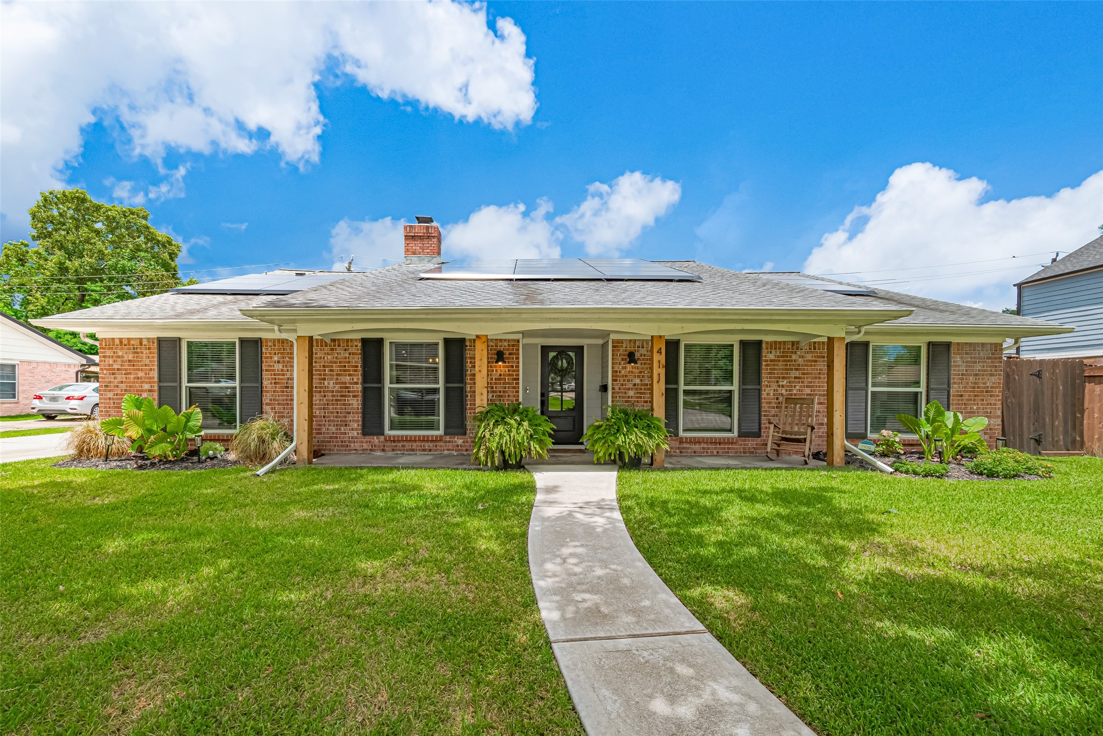 411 Whitecap Drive