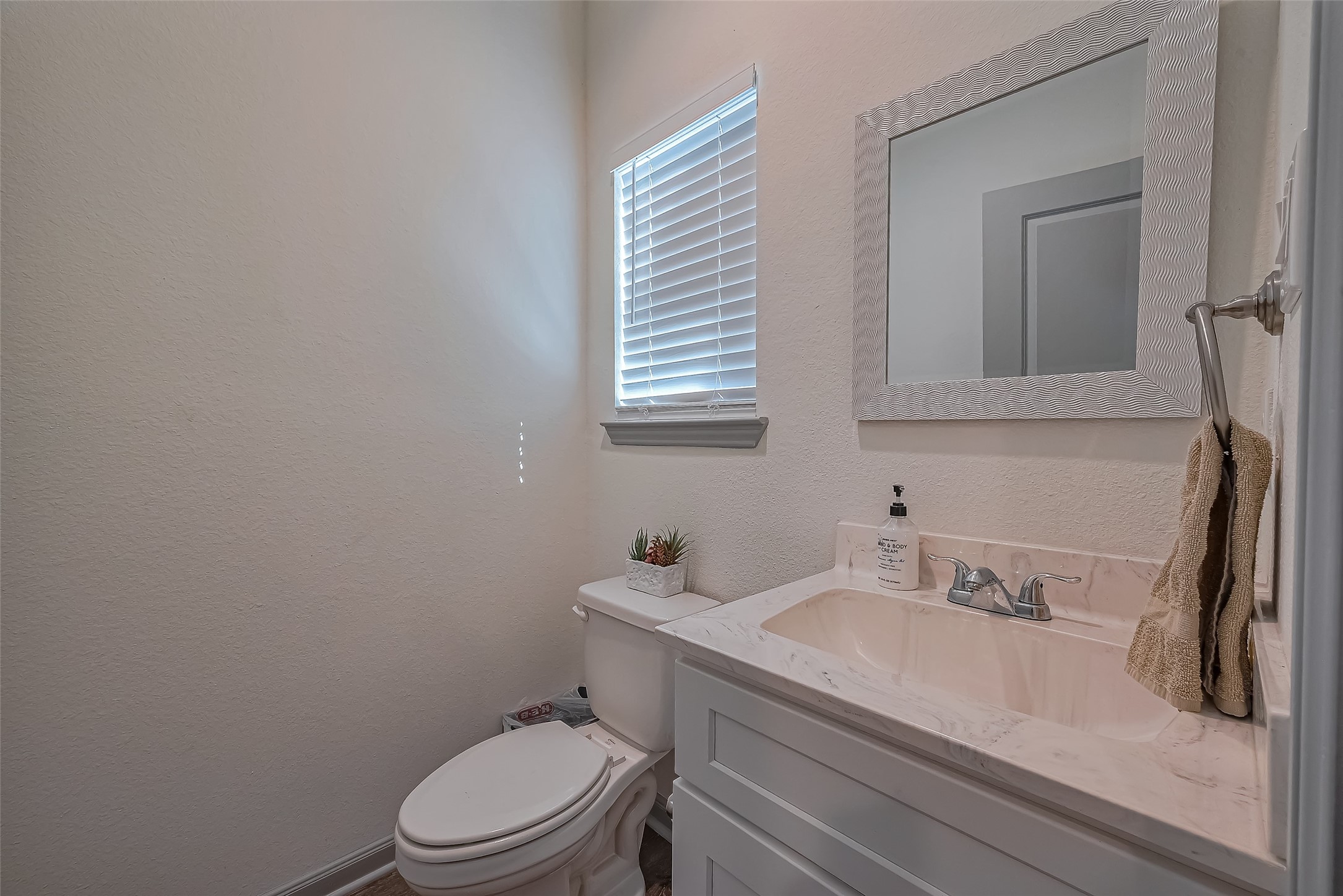 3540 Rebecca Street Property Photo 15