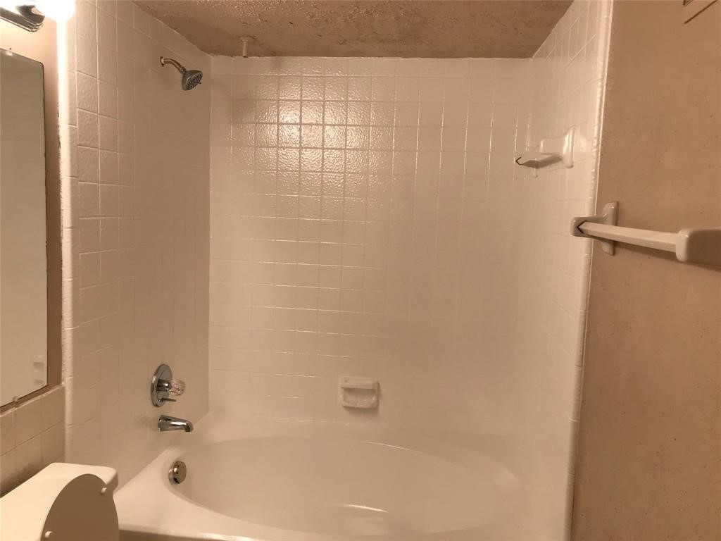 2826 S Bartell Drive 35 Property Photo 9