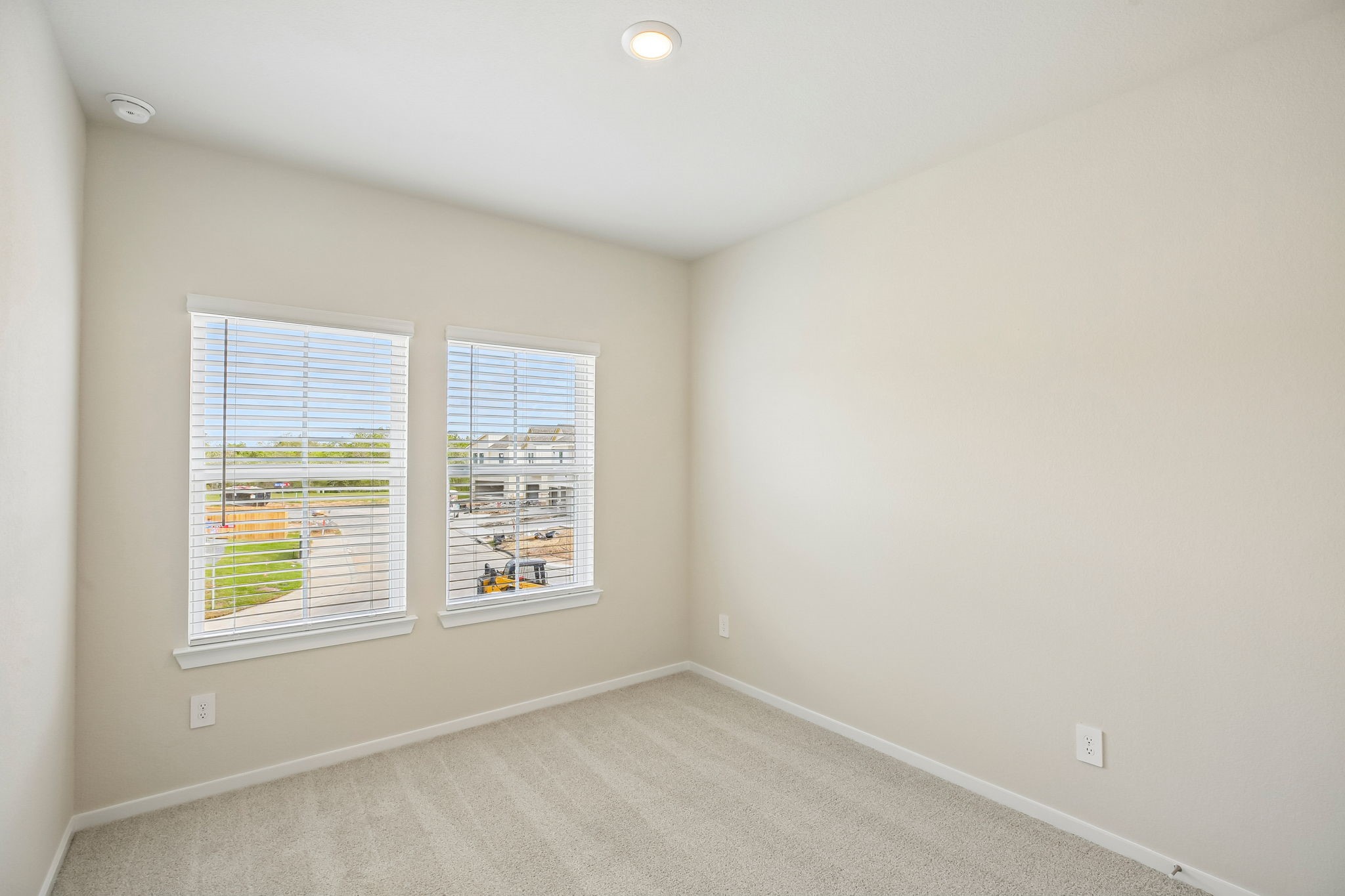 1007 Cedar Place Lane Property Photo 8