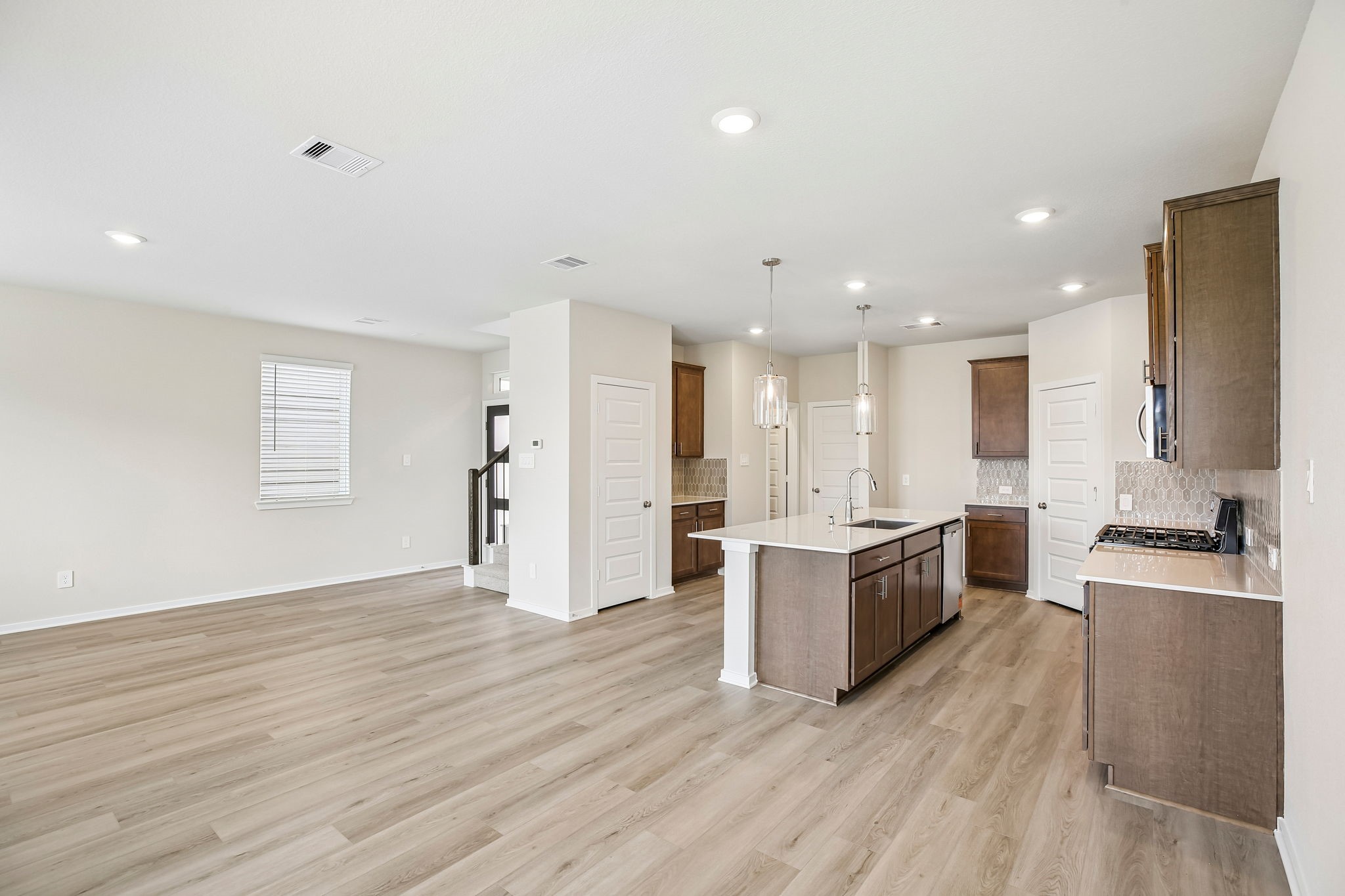 1007 Cedar Place Lane Property Photo 13