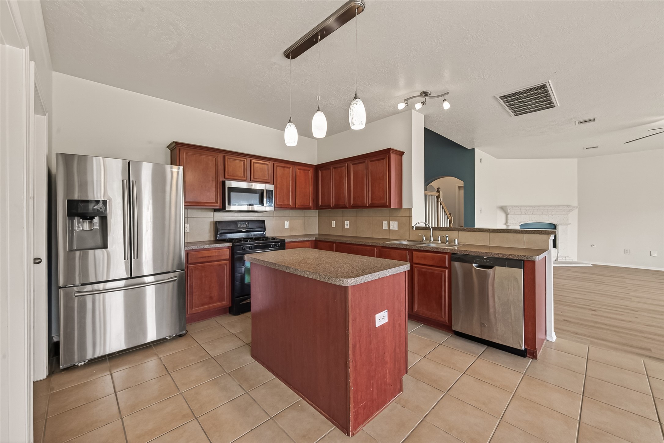 18518 Bare Meadow Lane Property Photo 15