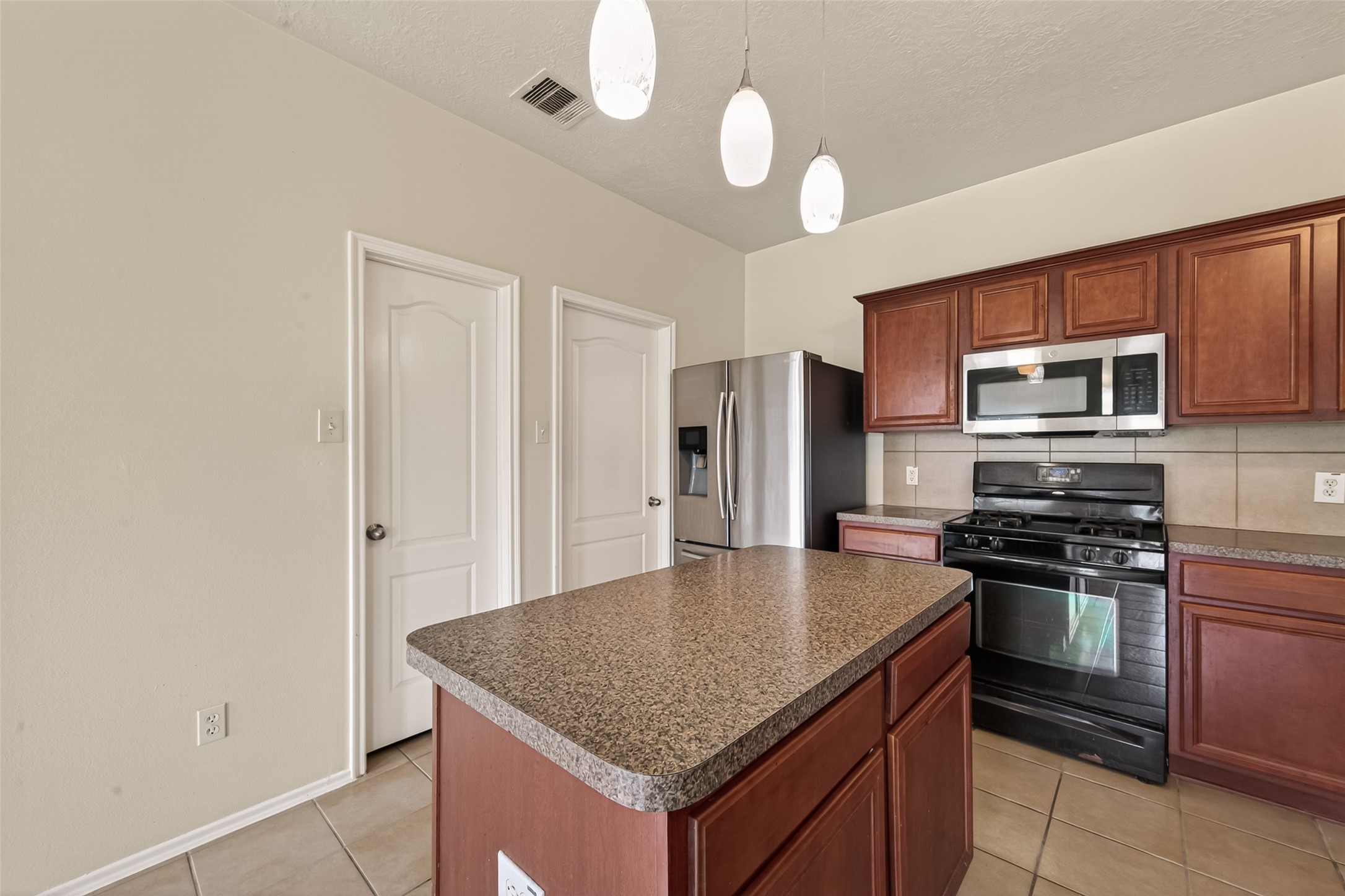 18518 Bare Meadow Lane Property Photo 17