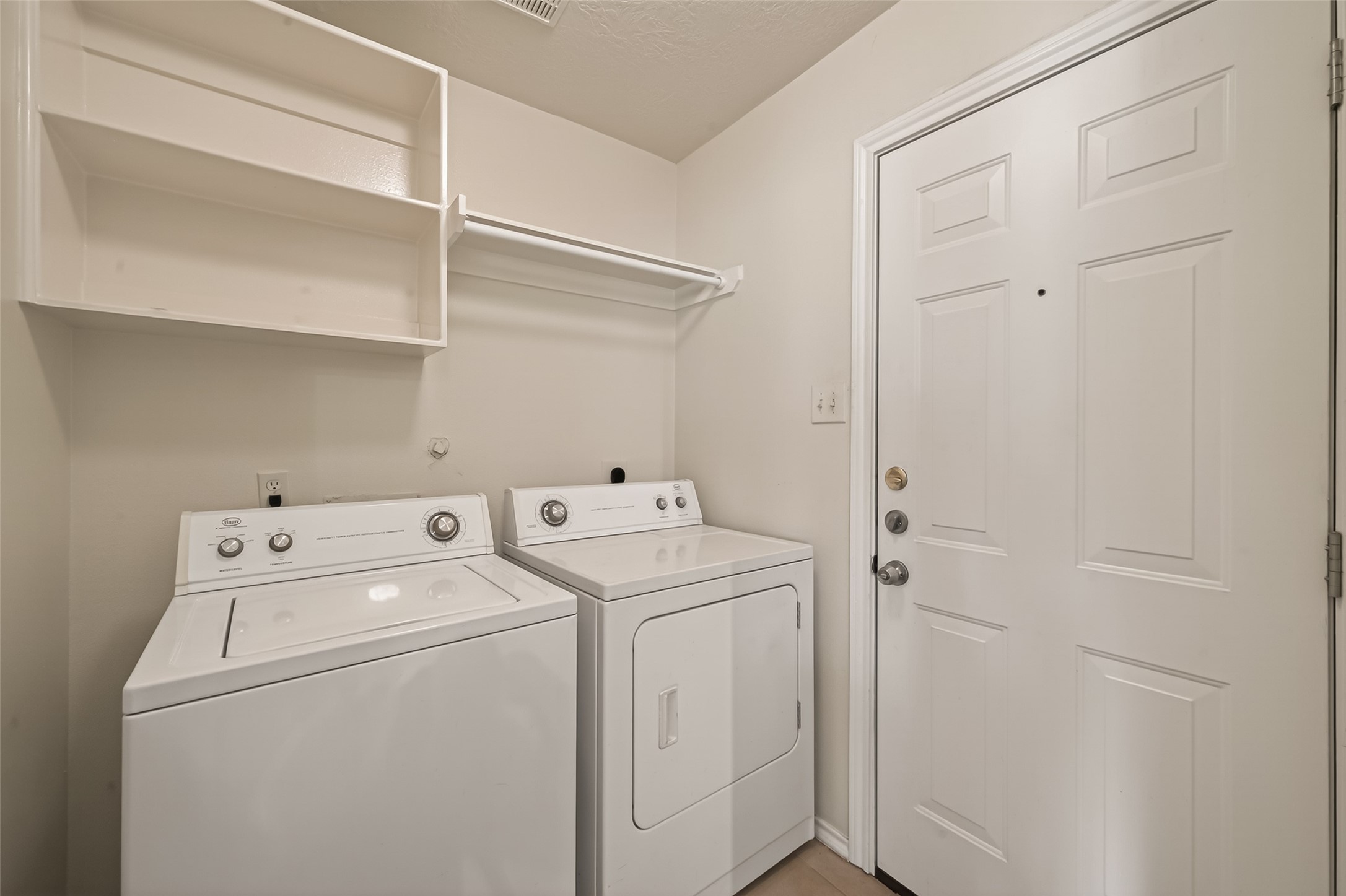 18518 Bare Meadow Lane Property Photo 22