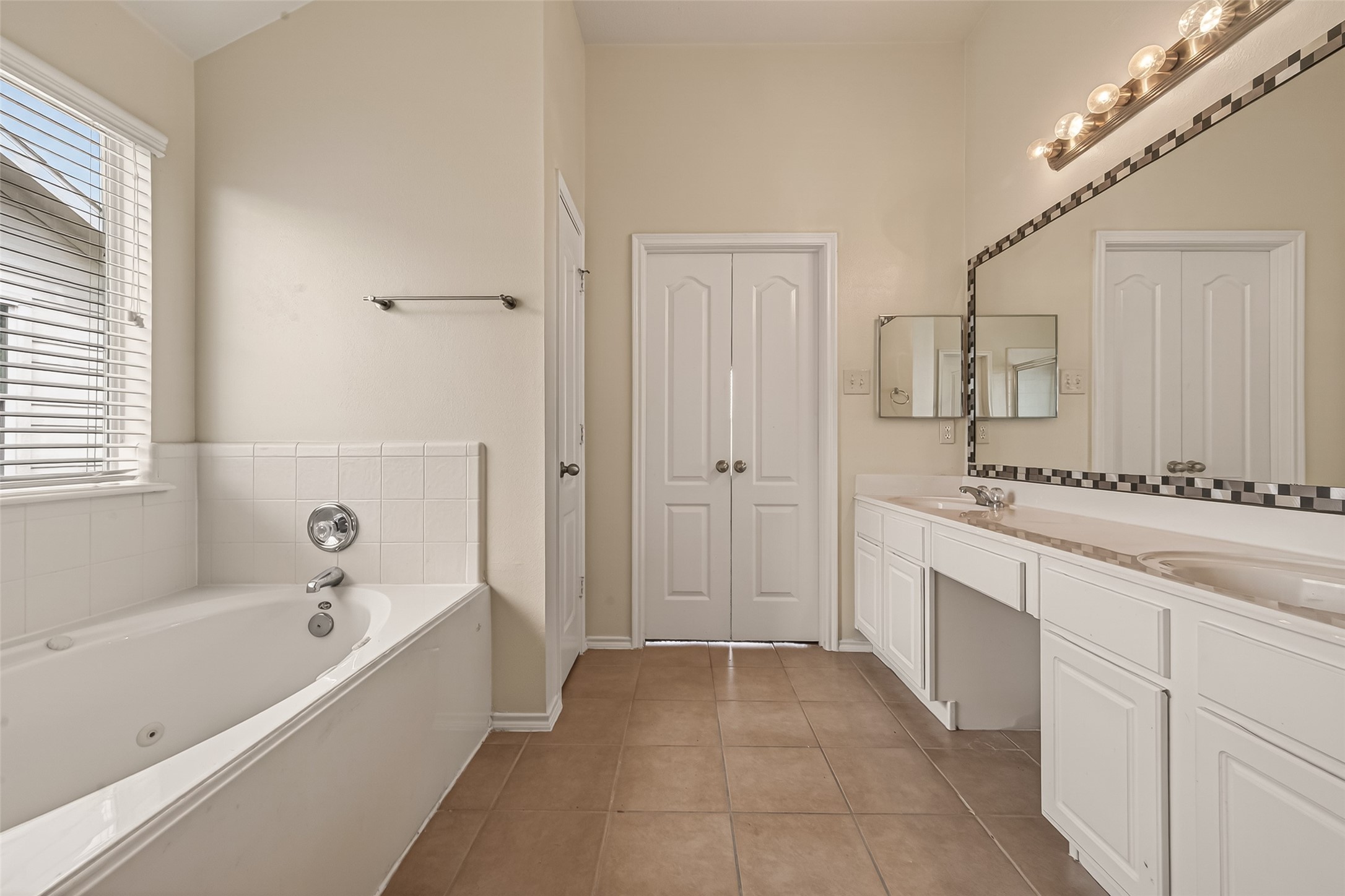18518 Bare Meadow Lane Property Photo 40