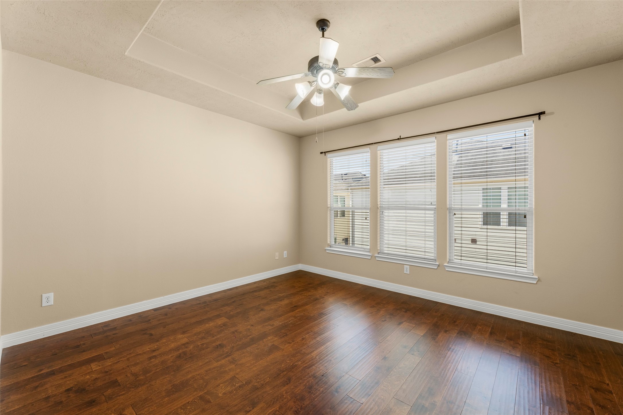 1716 Aden Drive Property Photo 5