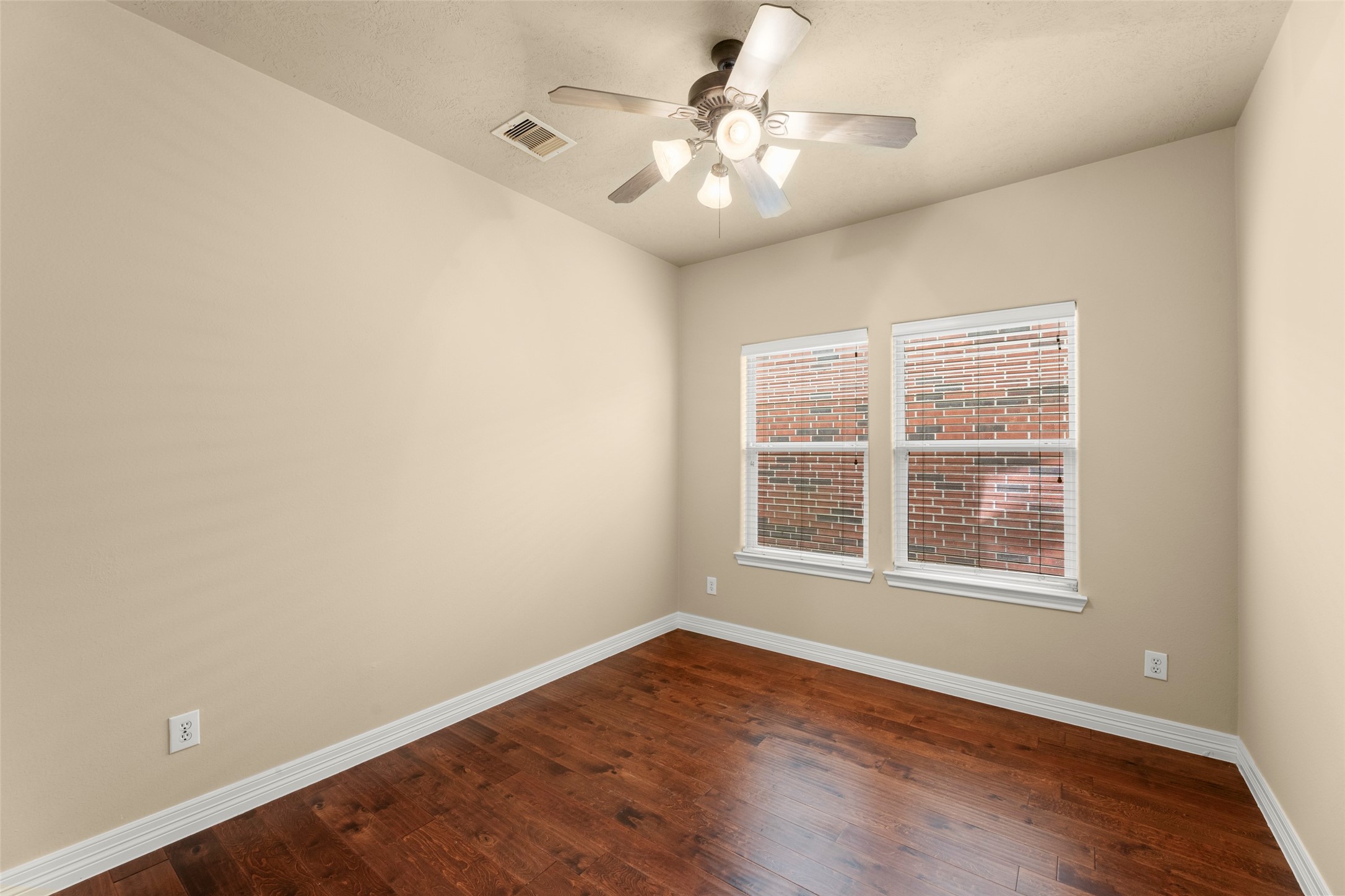 1716 Aden Drive Property Photo 6