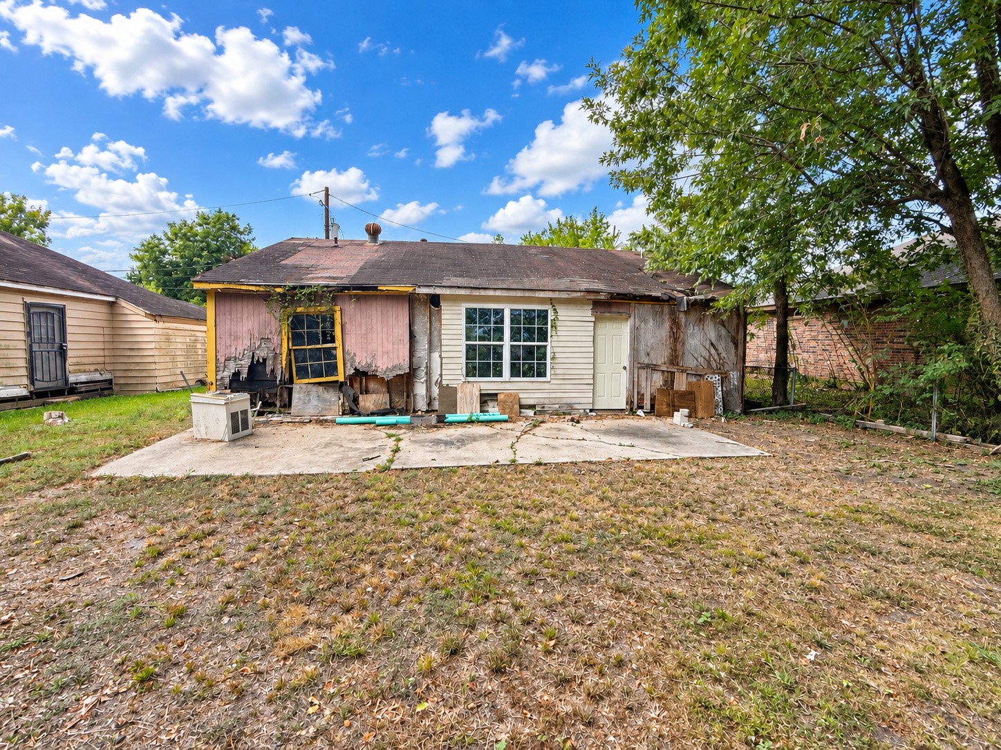 6605 Goforth Street Property Photo 5