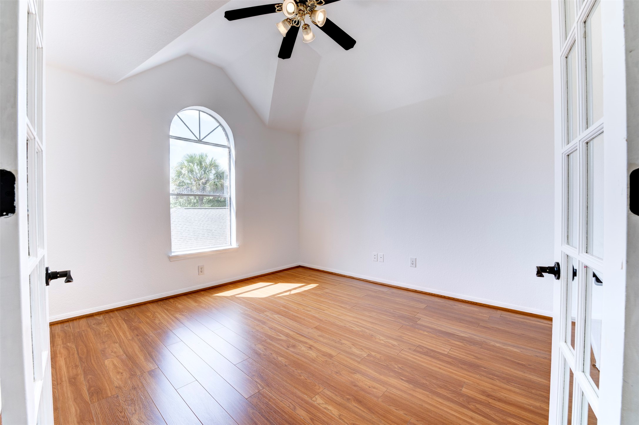 4122 Casa Del Lago Drive Property Photo 11