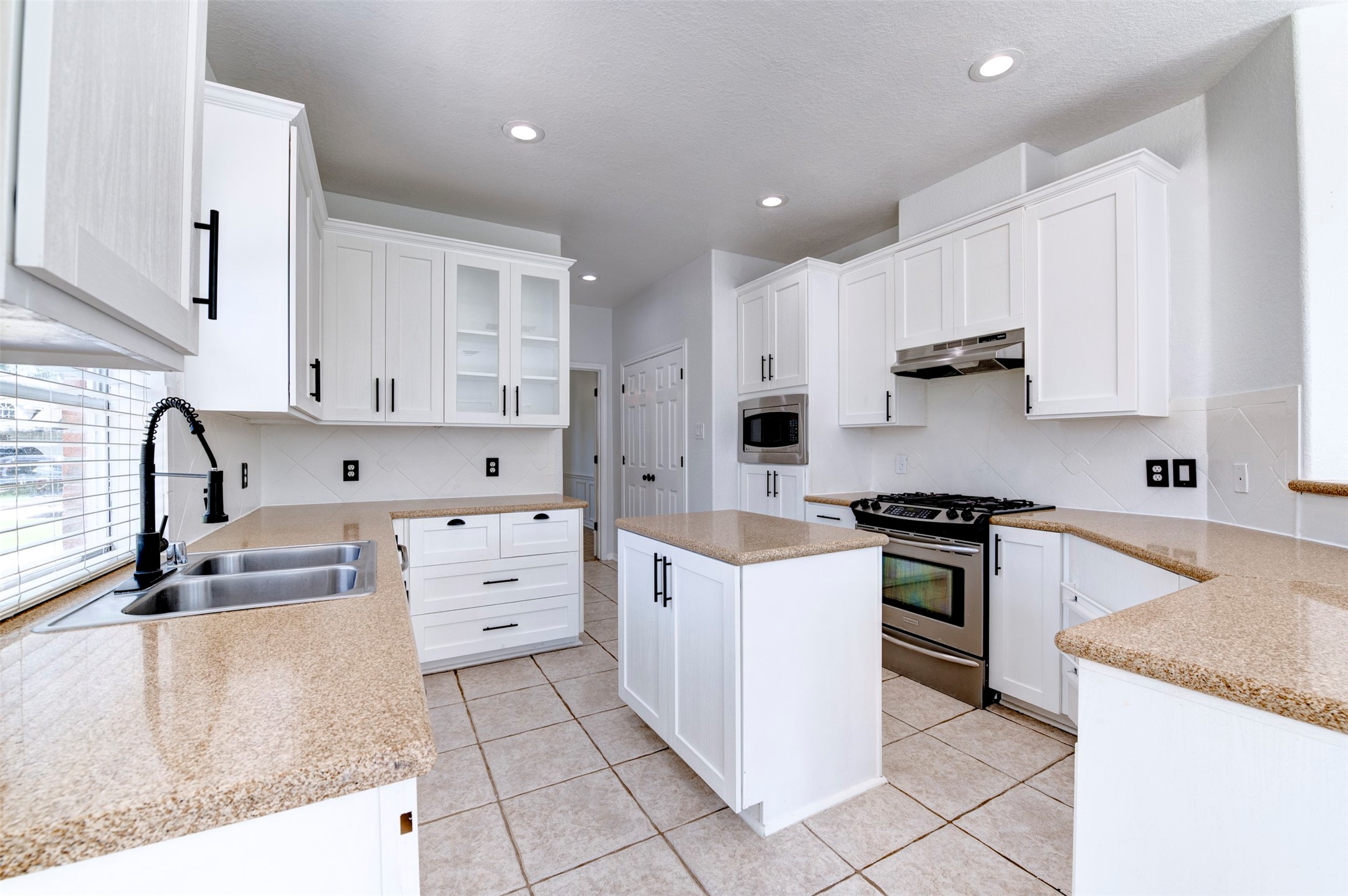4122 Casa Del Lago Drive Property Photo 40