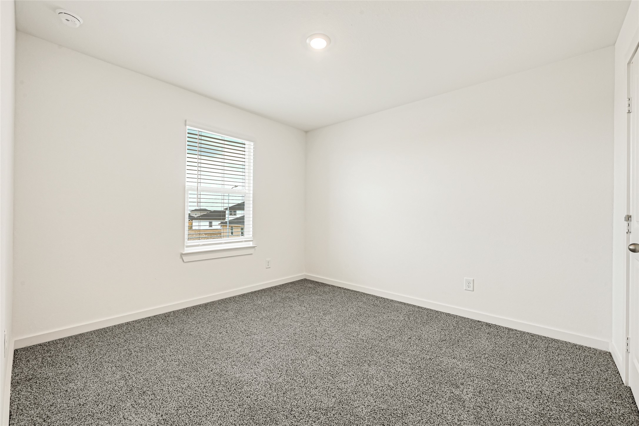 6814 Spur Creek Drive Property Photo 27