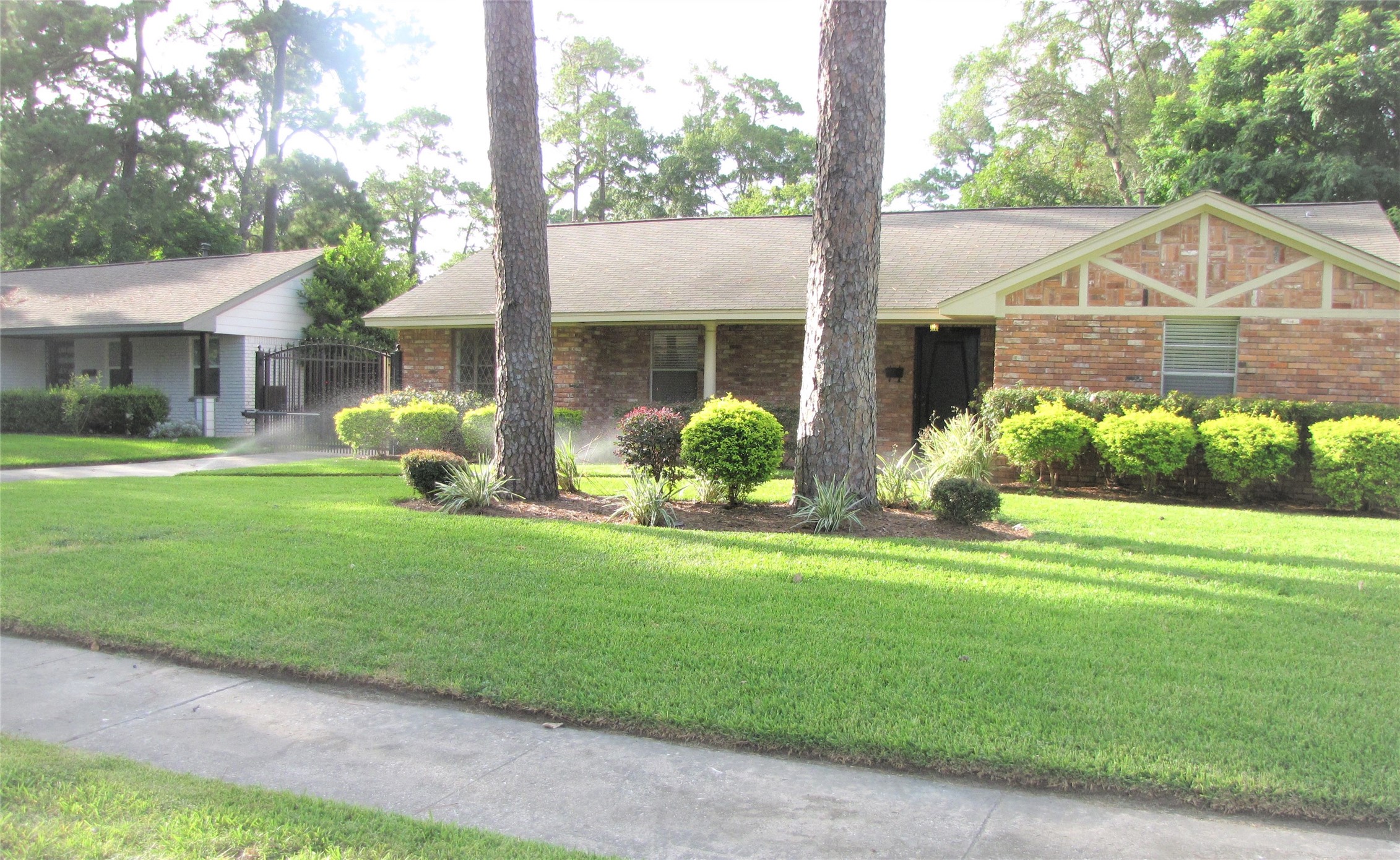 10014 Cedardale Drive Property Photo 1