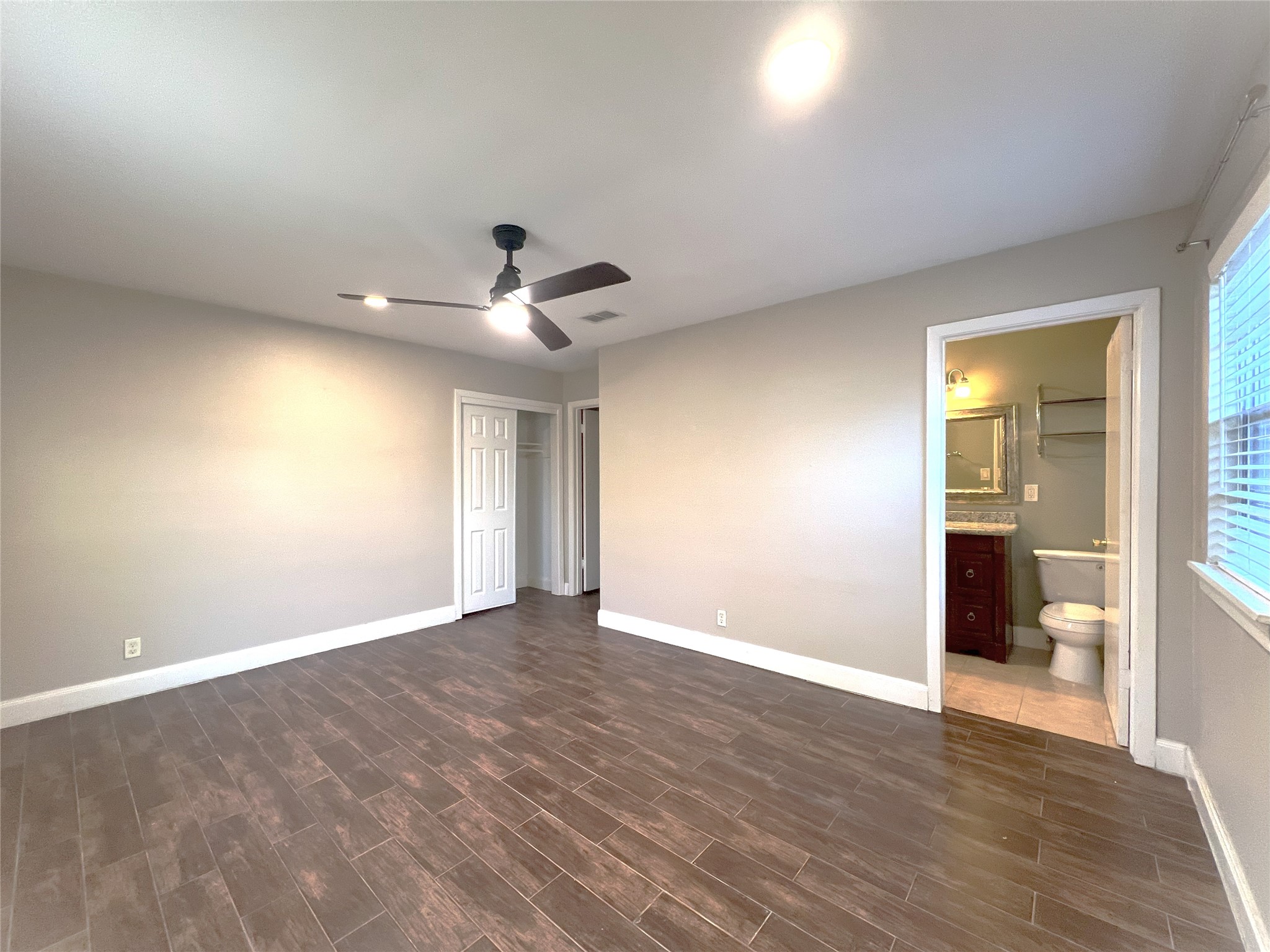 10014 Cedardale Drive Property Photo 15