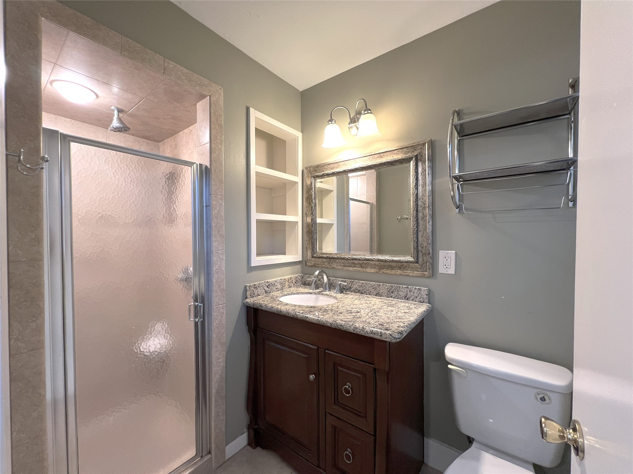 10014 Cedardale Drive Property Photo 16