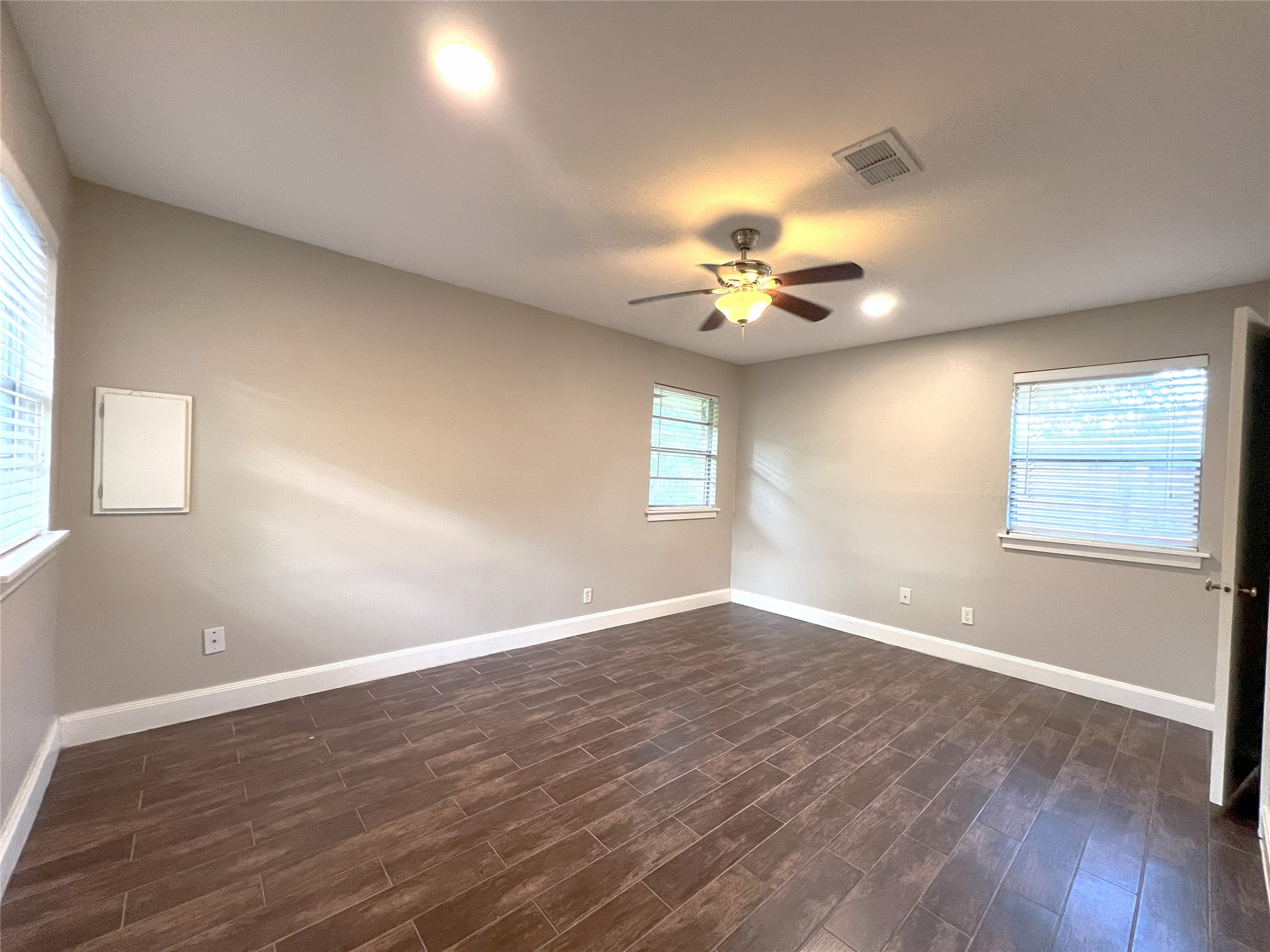 10014 Cedardale Drive Property Photo 20