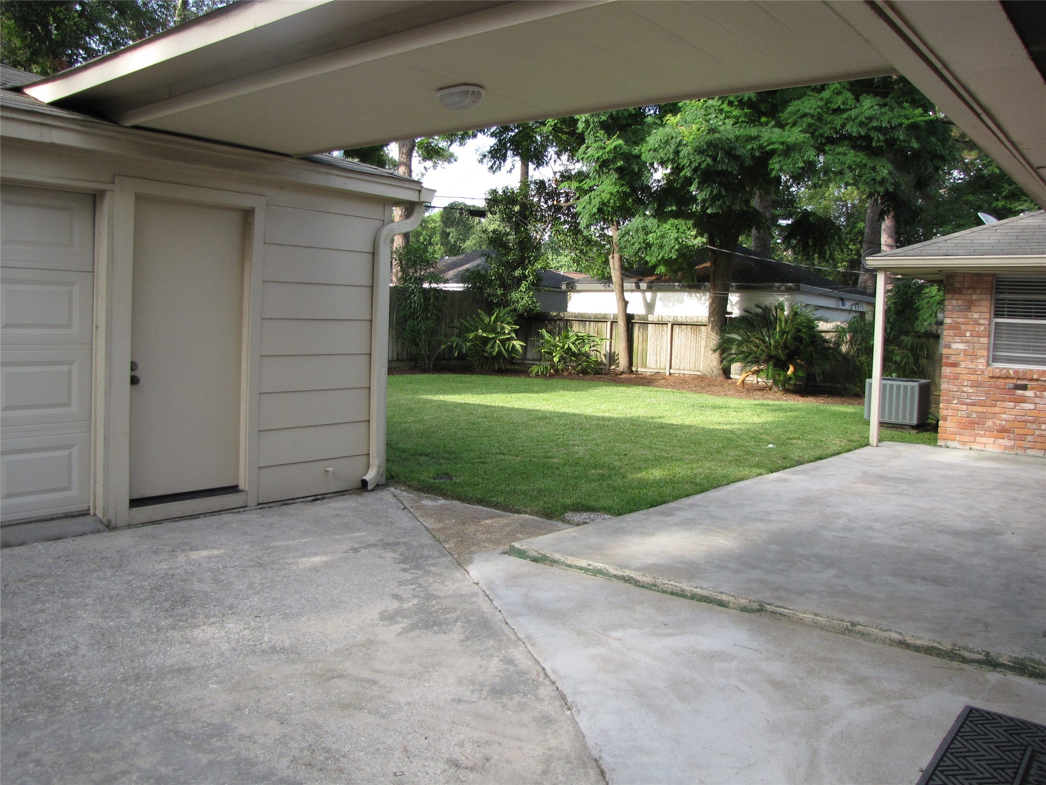 10014 Cedardale Drive Property Photo 22