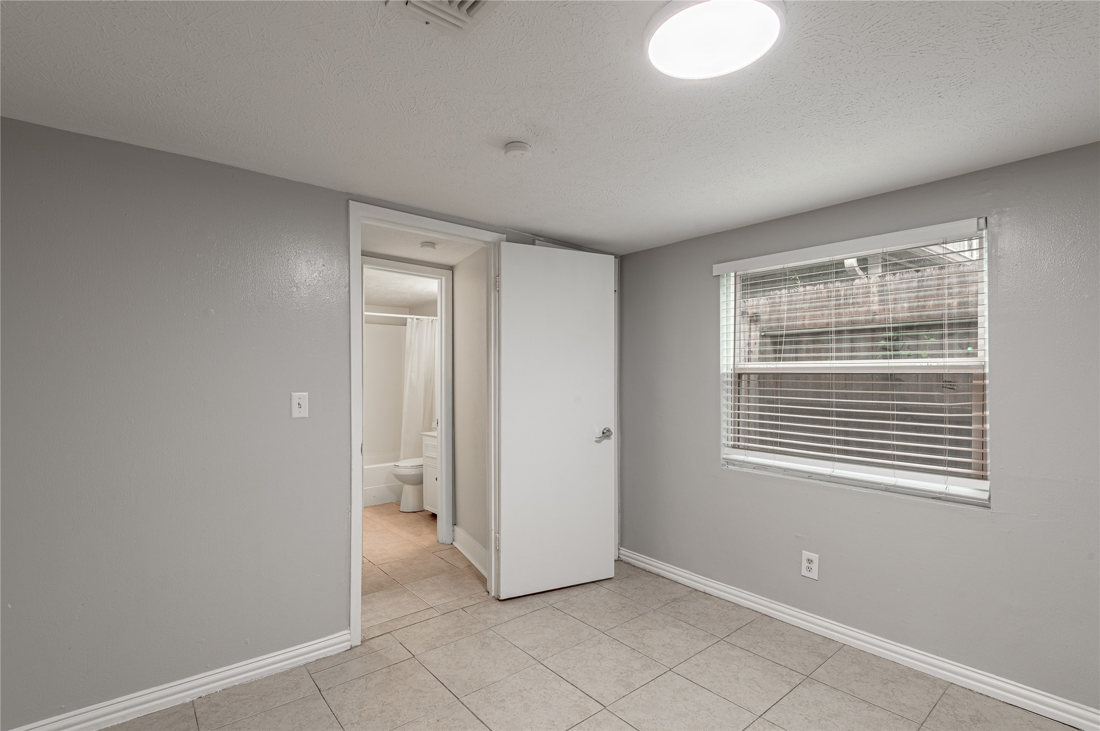 26620 Primrose Court Property Photo 11