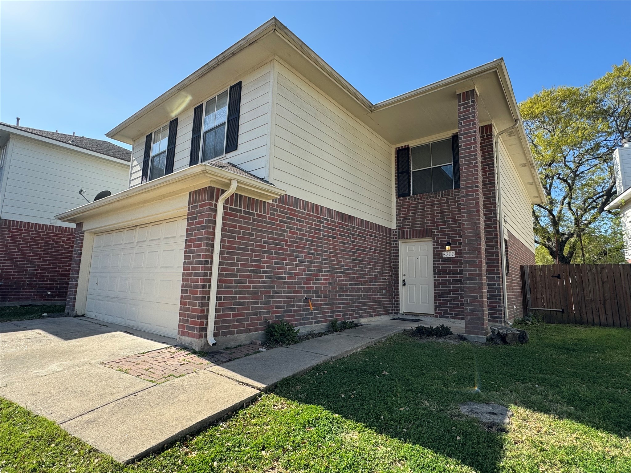 8266 Golf Green Circle Property Photo
