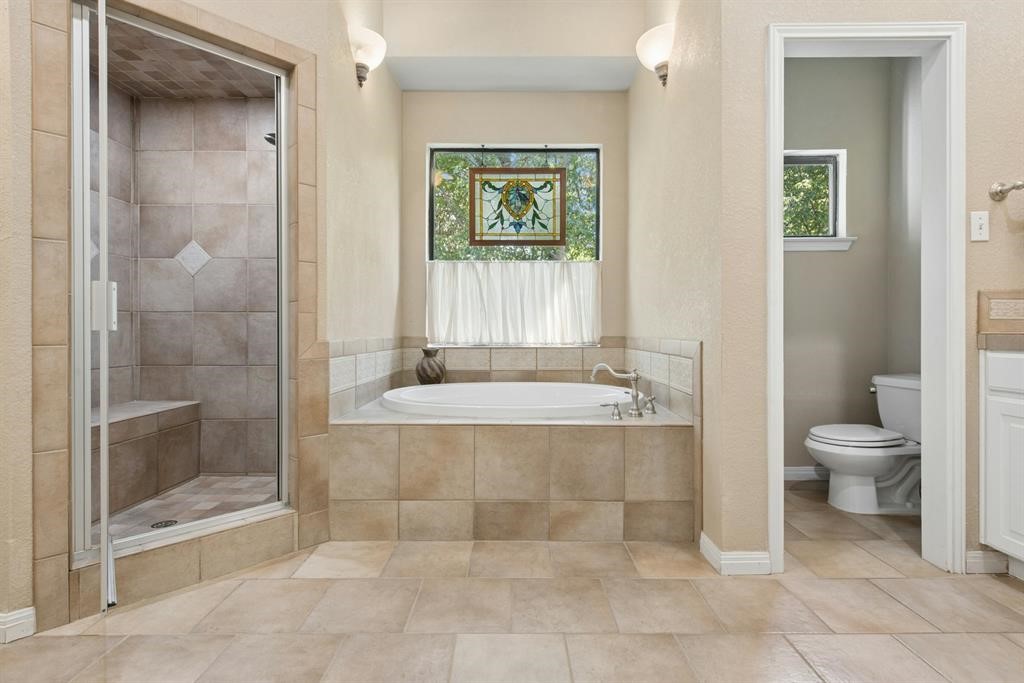 6604 Liveoak Drive Property Photo 14