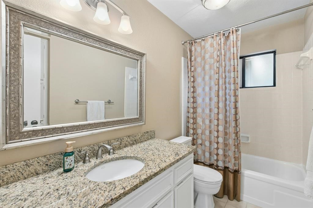 6604 Liveoak Drive Property Photo 21