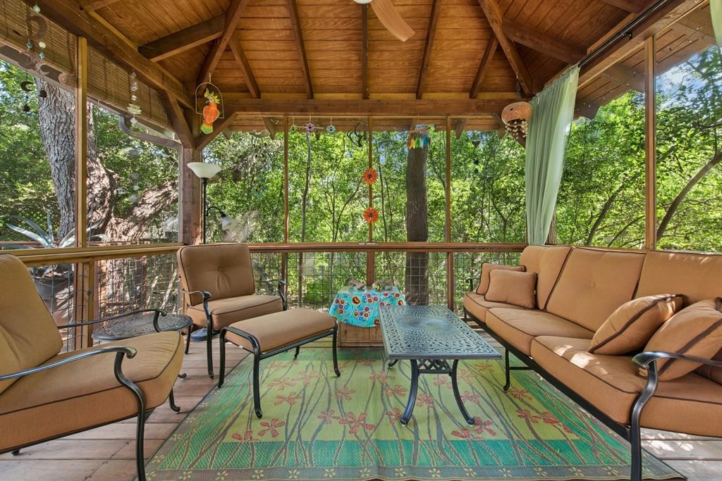6604 Liveoak Drive Property Photo 26