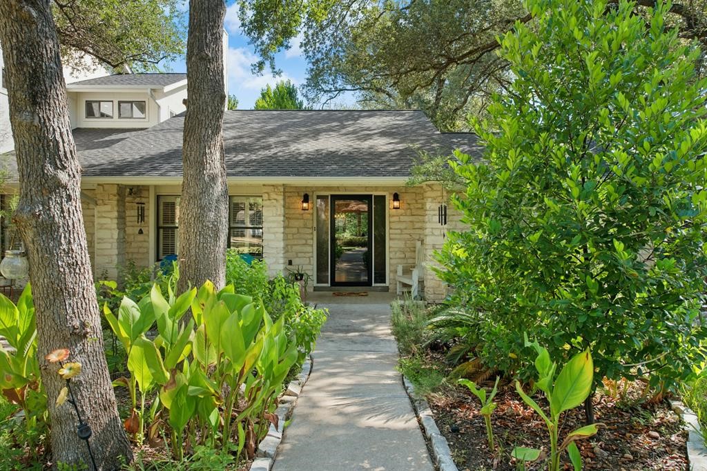 6604 Liveoak Drive Property Photo 36