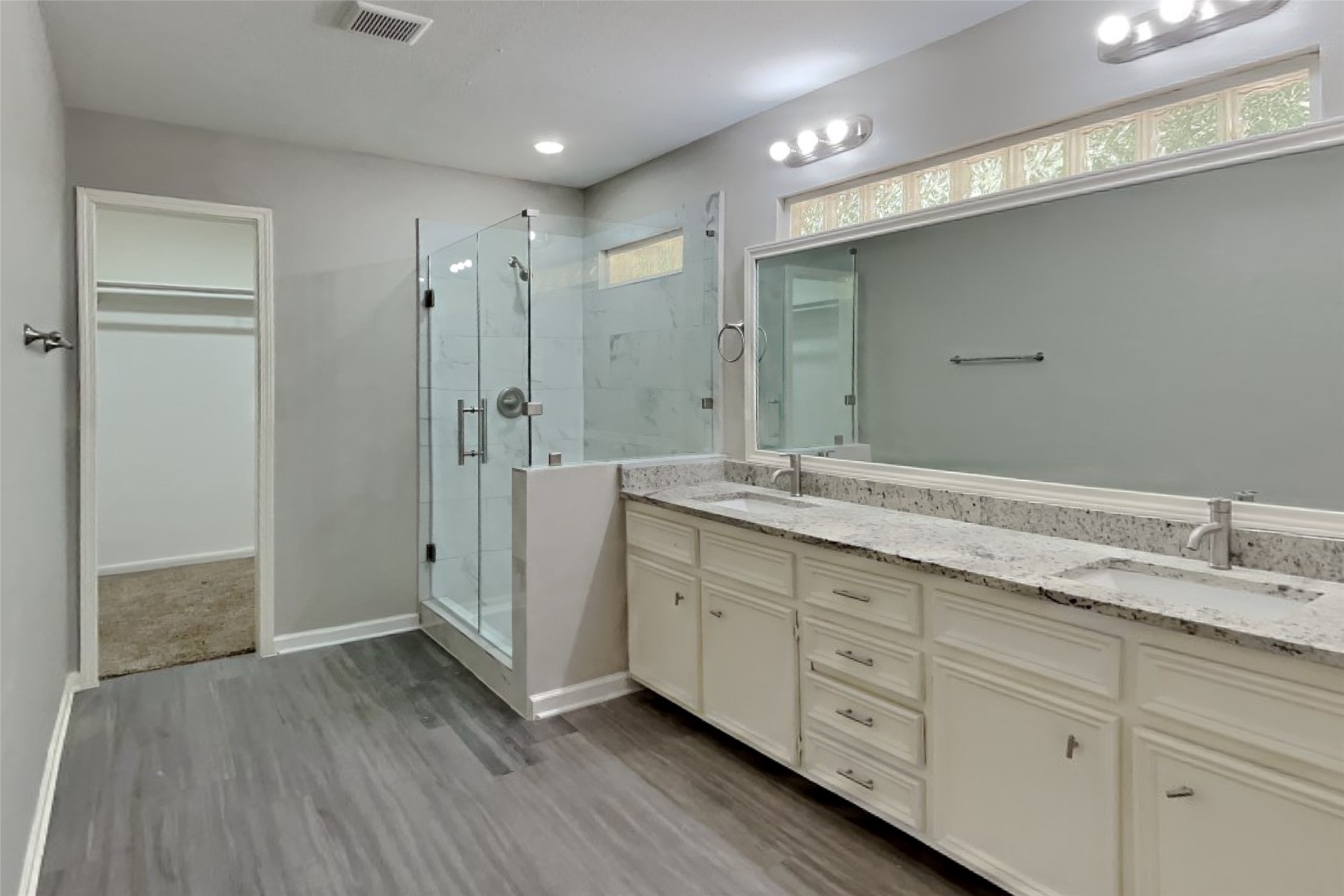 246 Spring Pines Drive Property Photo 9