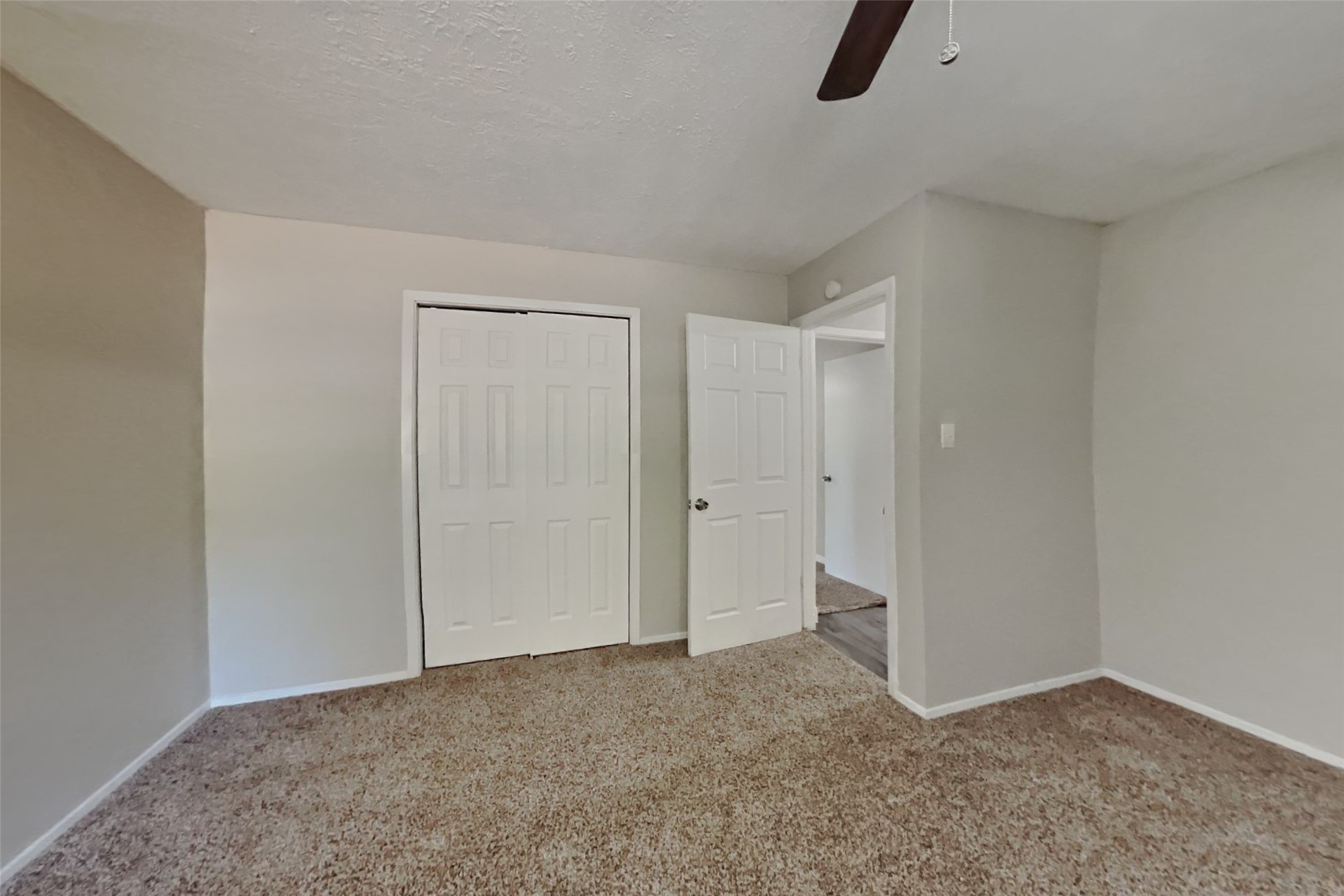 246 Spring Pines Drive Property Photo 14