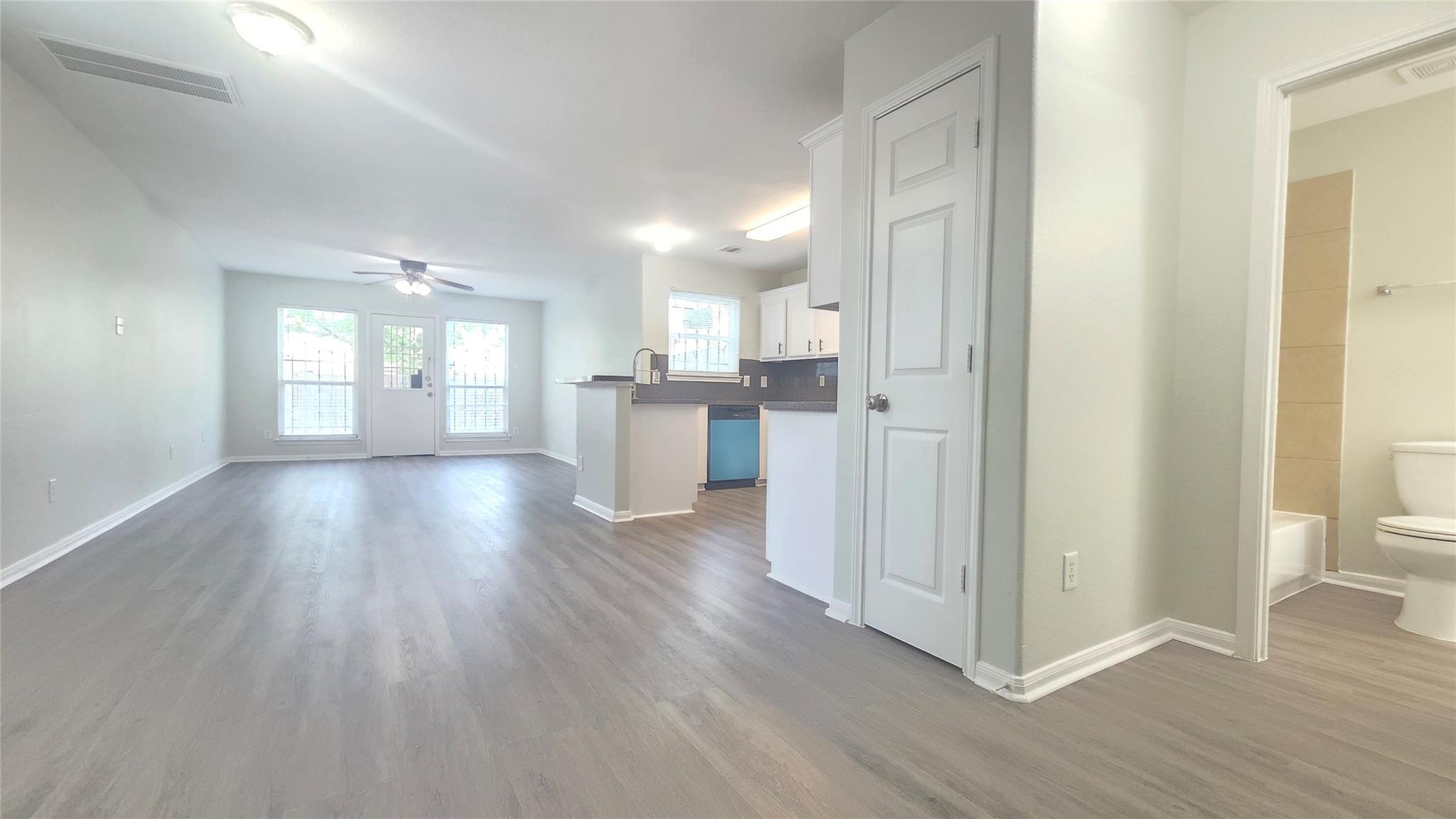 4121 Mallow Street, Houston Tx 77051 Property Photo 3