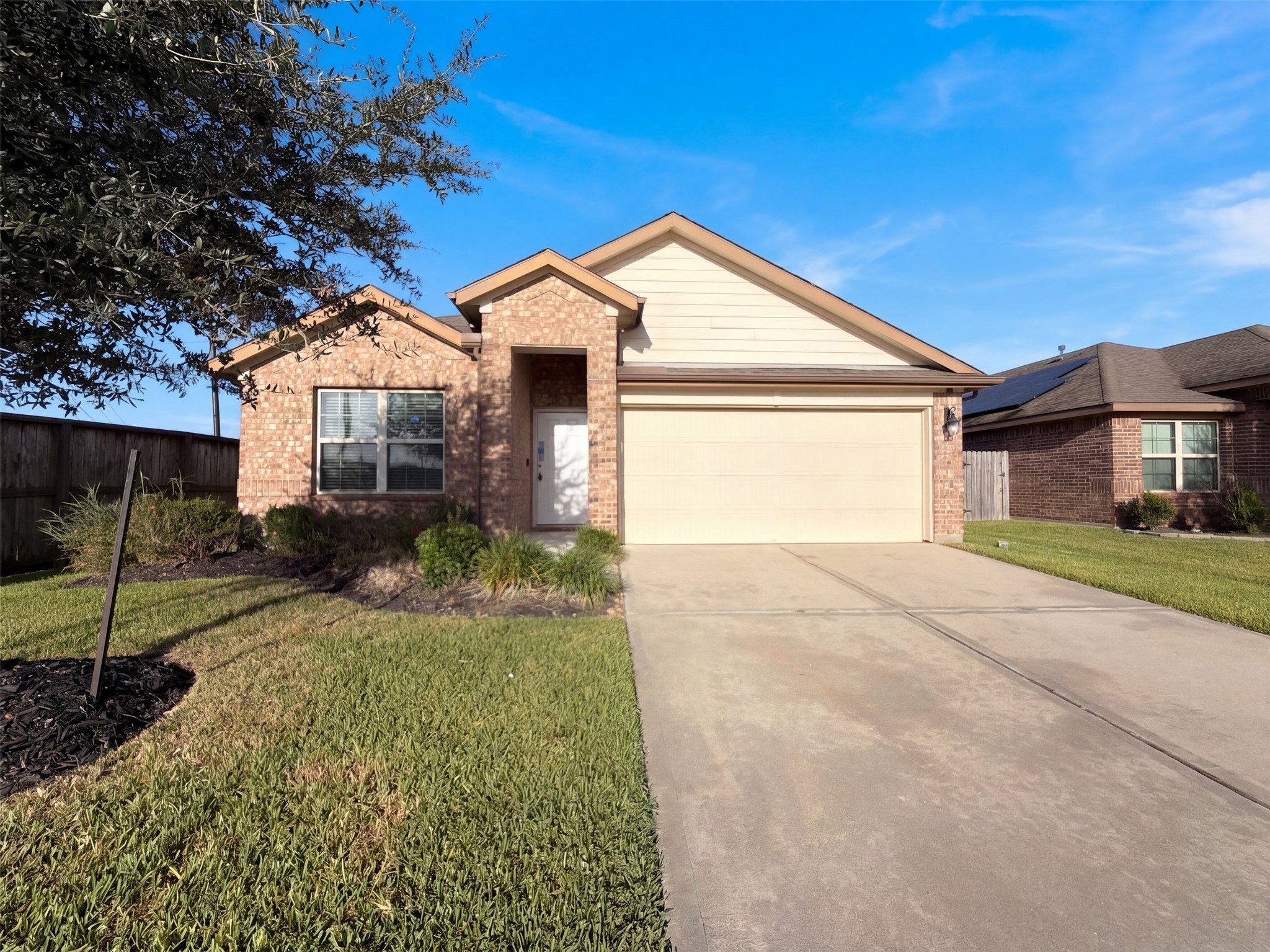 8322 Oakleaf Meadow Court Property Photo 1