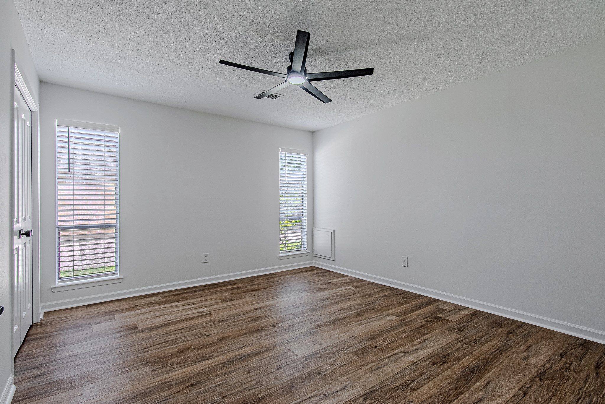 3406 Forest Village Drive Property Photo 37