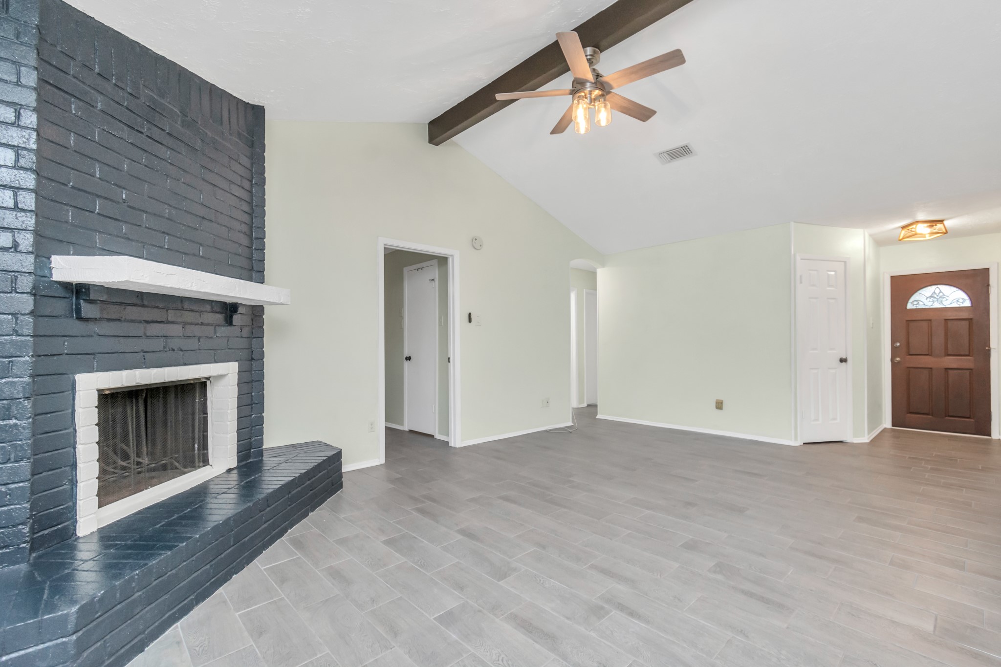 16814 Cobble Ridge Drive Property Photo 9