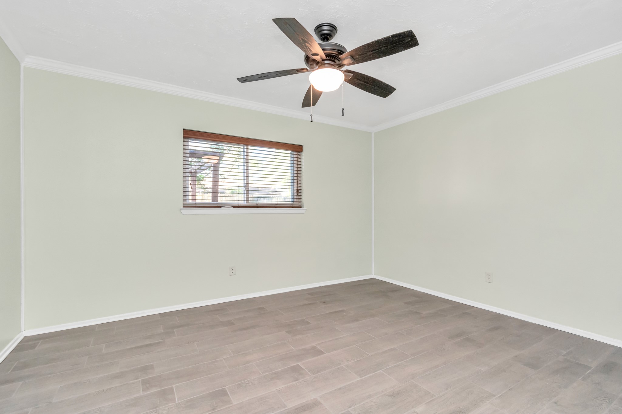 16814 Cobble Ridge Drive Property Photo 23