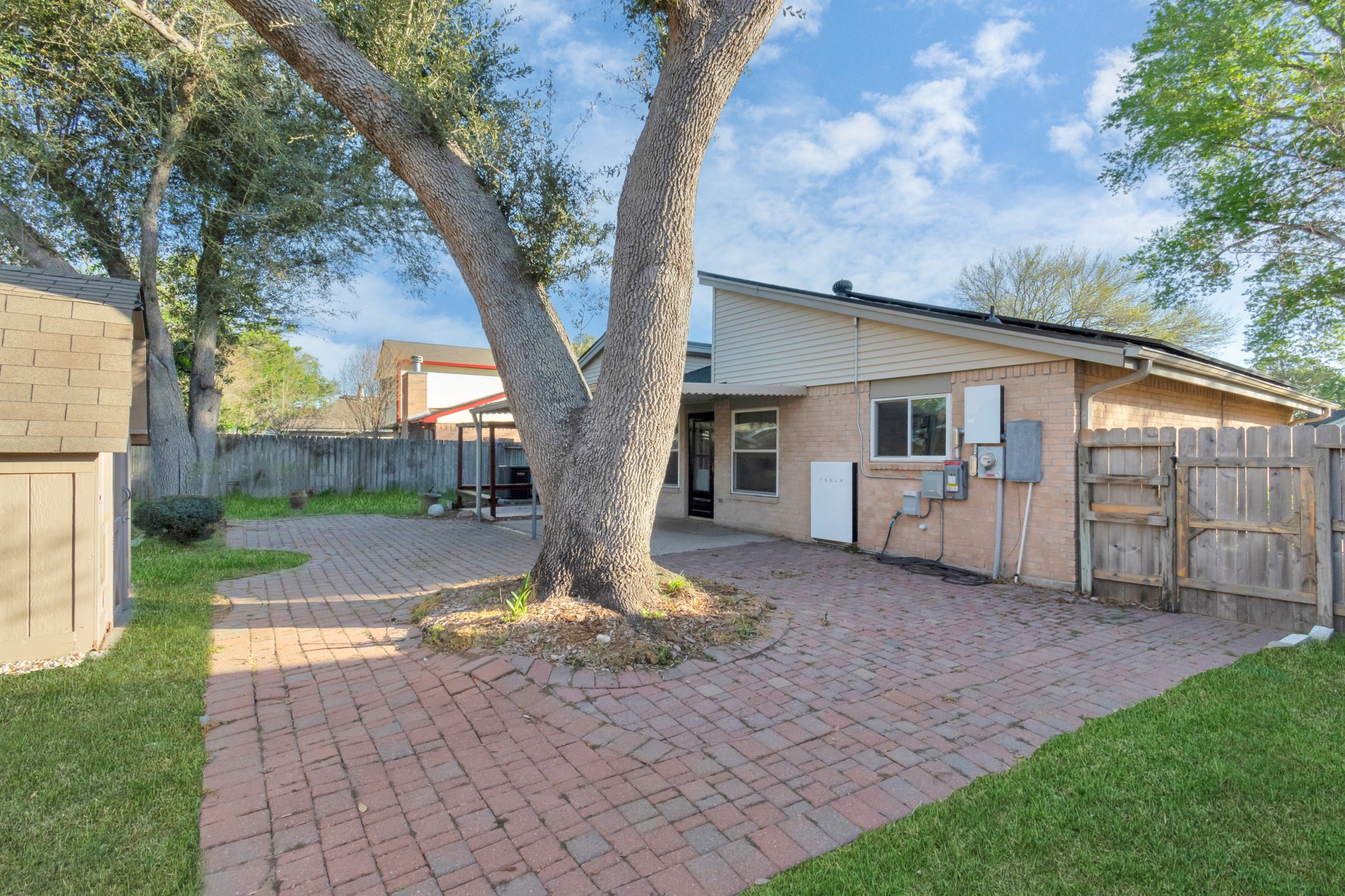 16814 Cobble Ridge Drive Property Photo 25