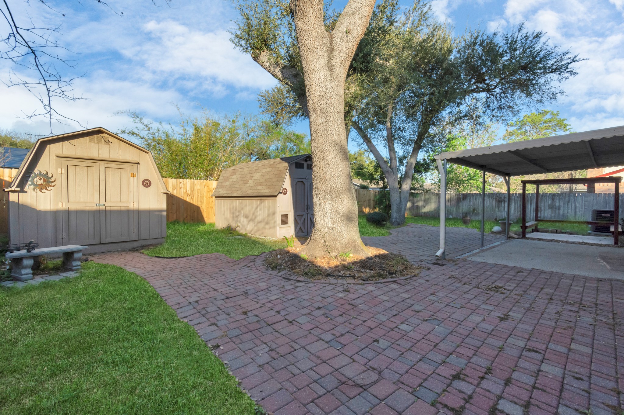 16814 Cobble Ridge Drive Property Photo 28
