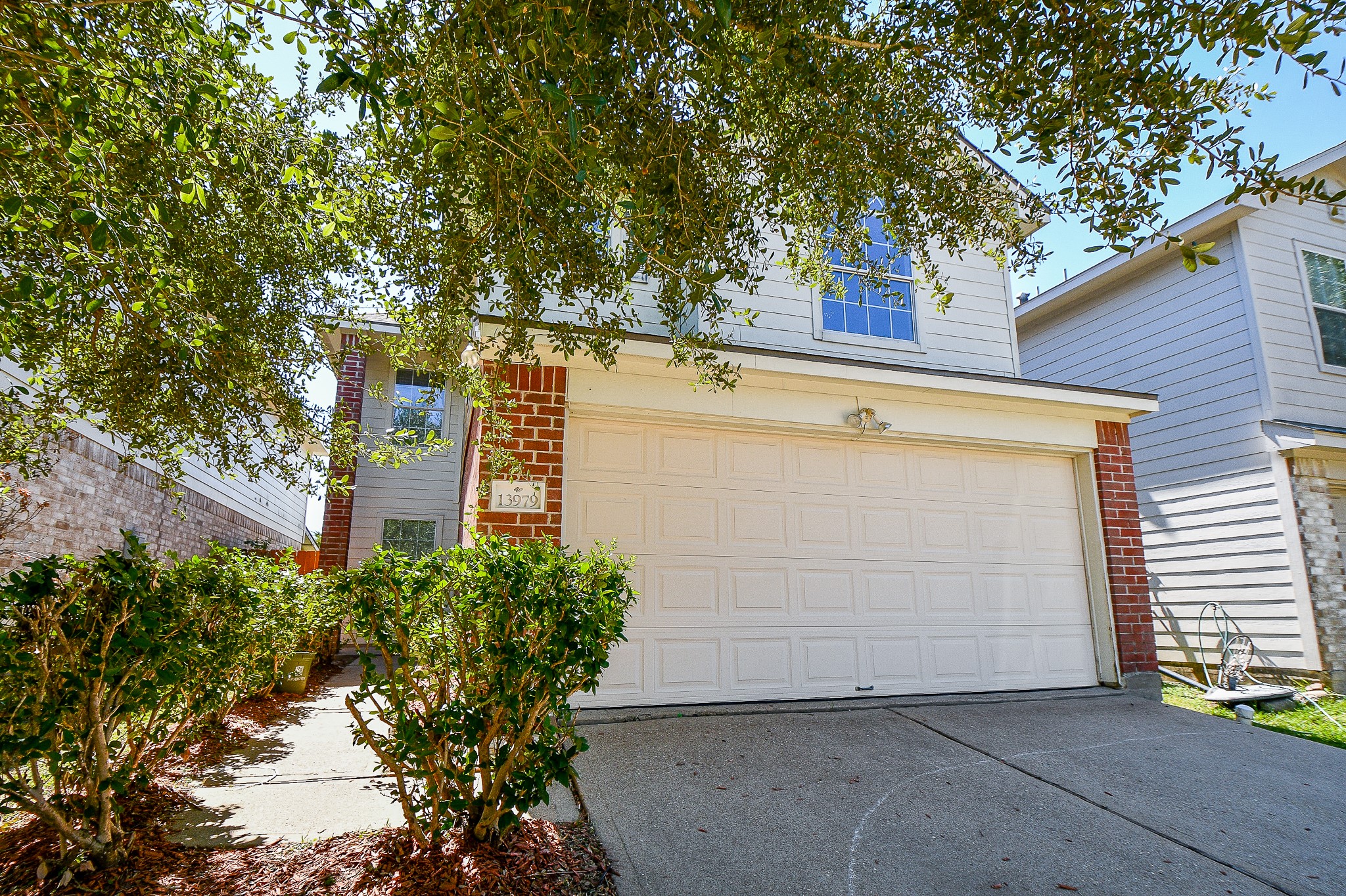 13979 Maximos Dr Property Photo 2