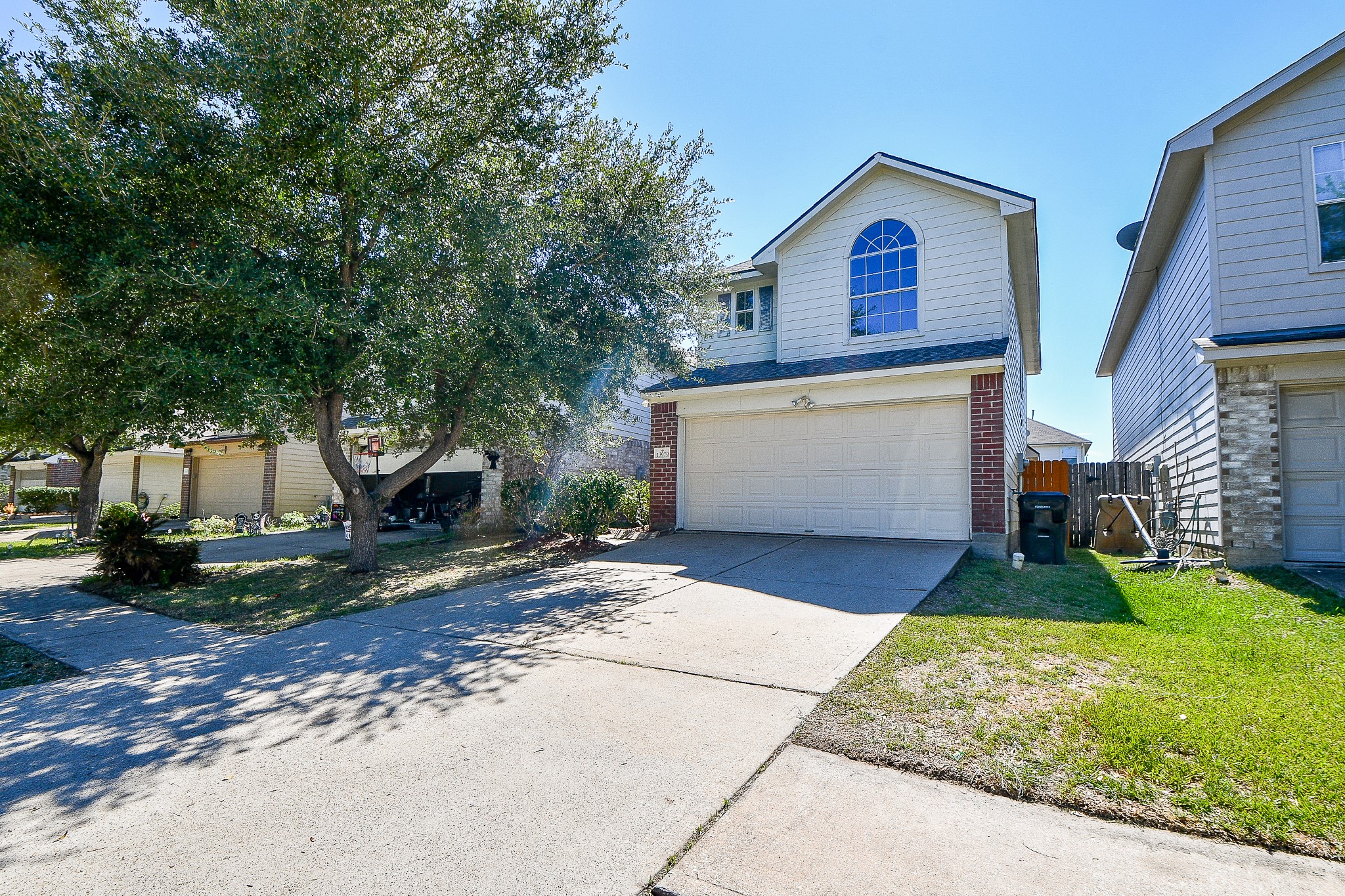 13979 Maximos Dr Property Photo 4