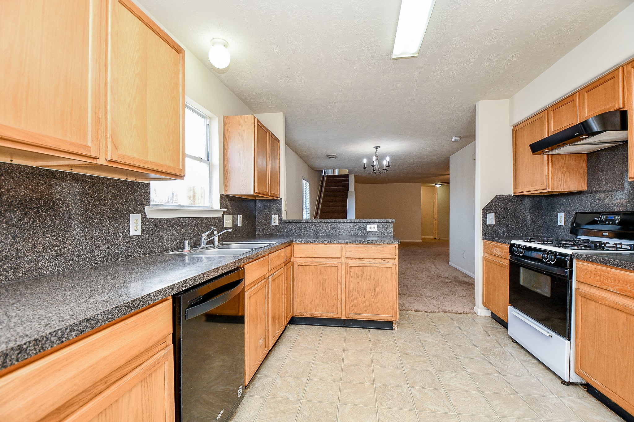 13979 Maximos Dr Property Photo 15