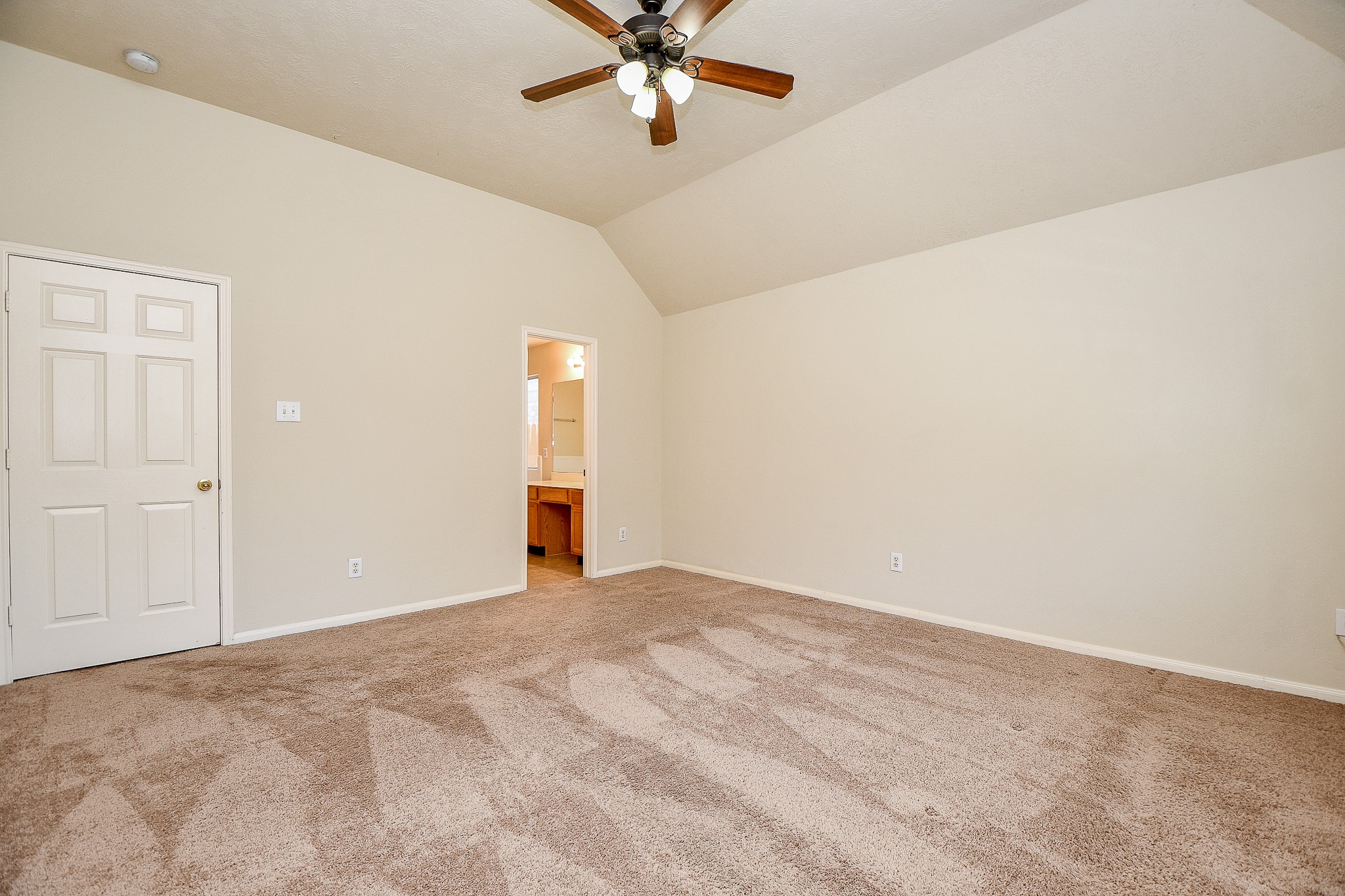 13979 Maximos Dr Property Photo 17