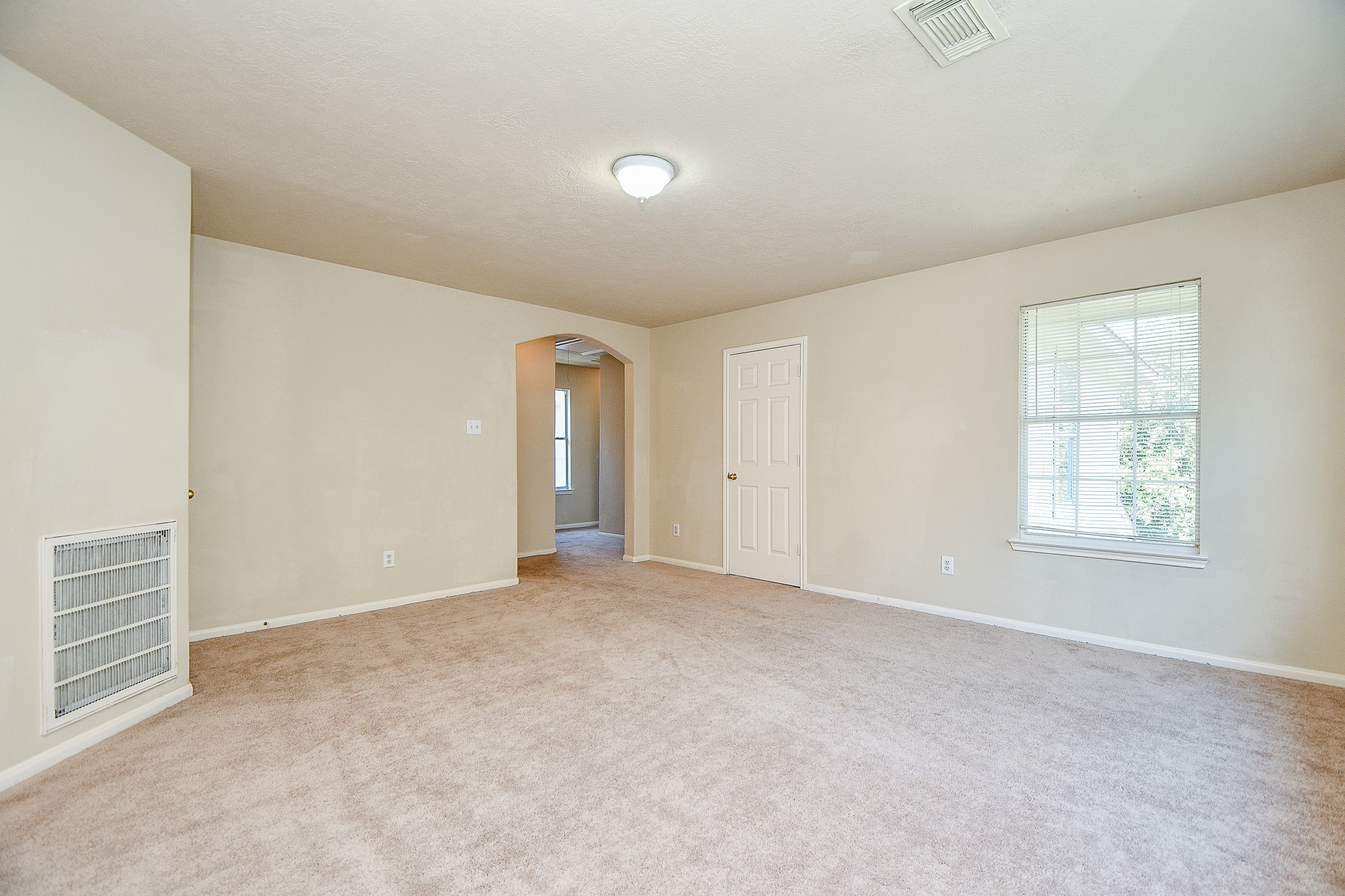 13979 Maximos Dr Property Photo 20