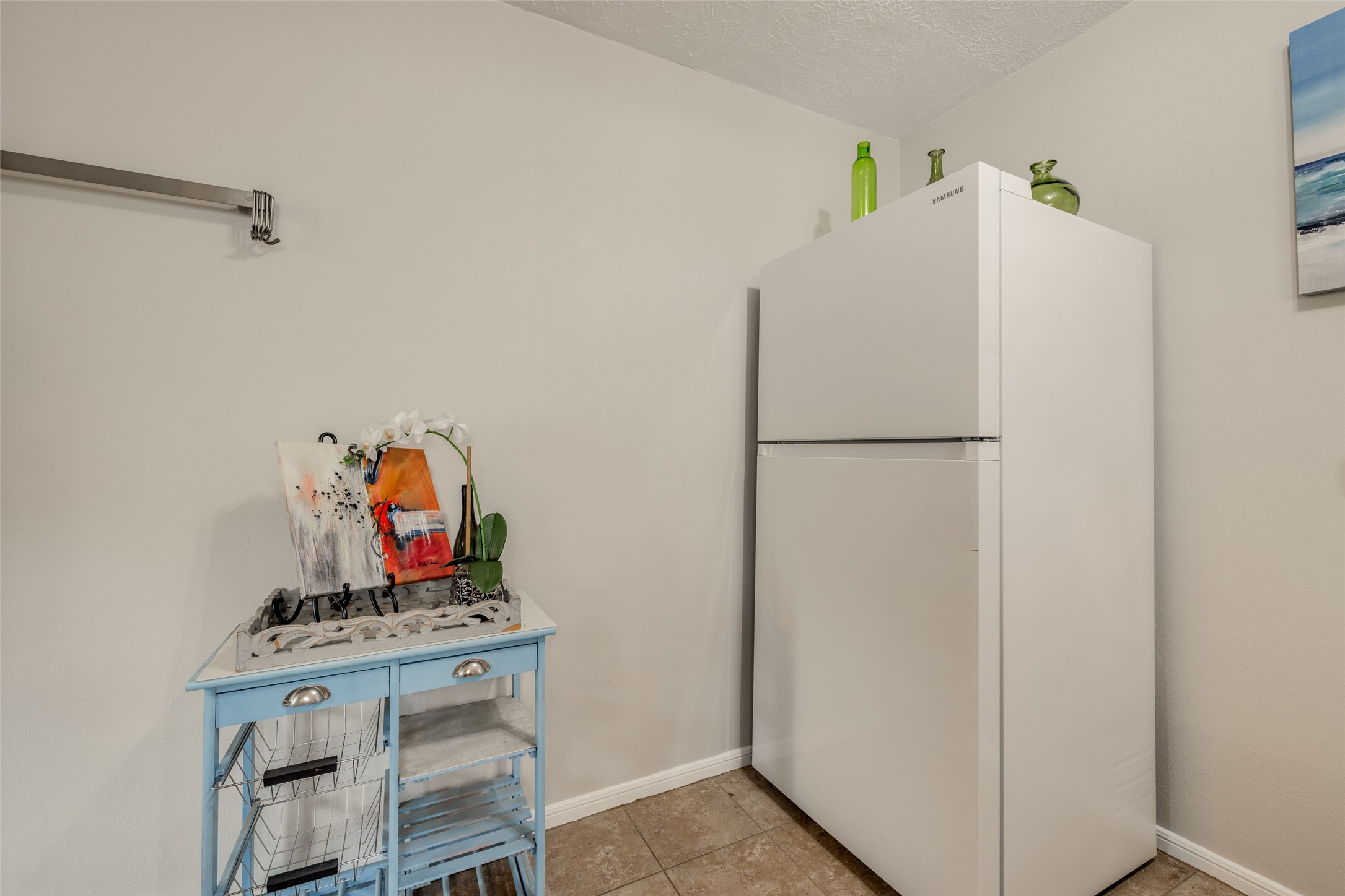 501 W 17th Street Property Photo 12