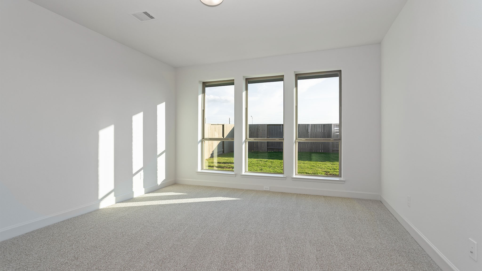 7422 Bayside Falls Lane Property Photo 11
