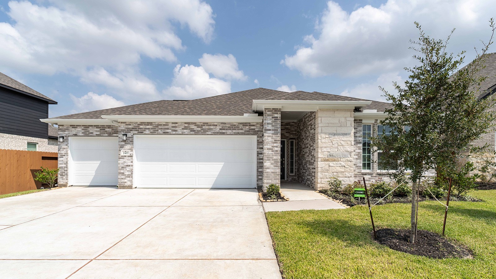 2417 Seaglass Terrace Drive Property Photo 1