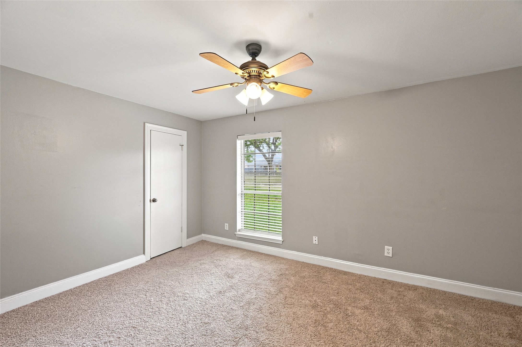 20126 Salzburg Lane Property Photo 21